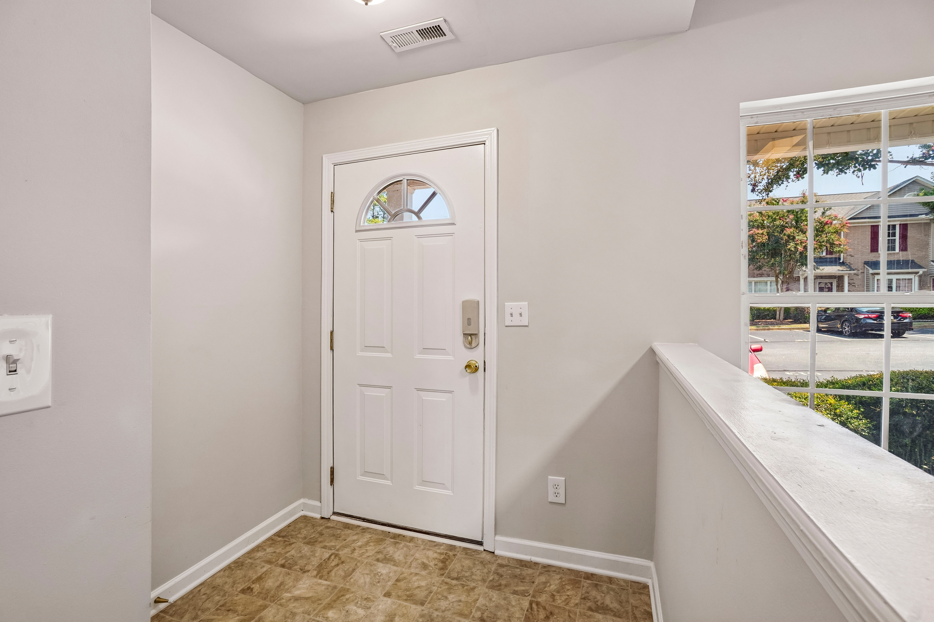 Photo 31 of 45 of 615 Graythorn Ln, Greenville, SC
