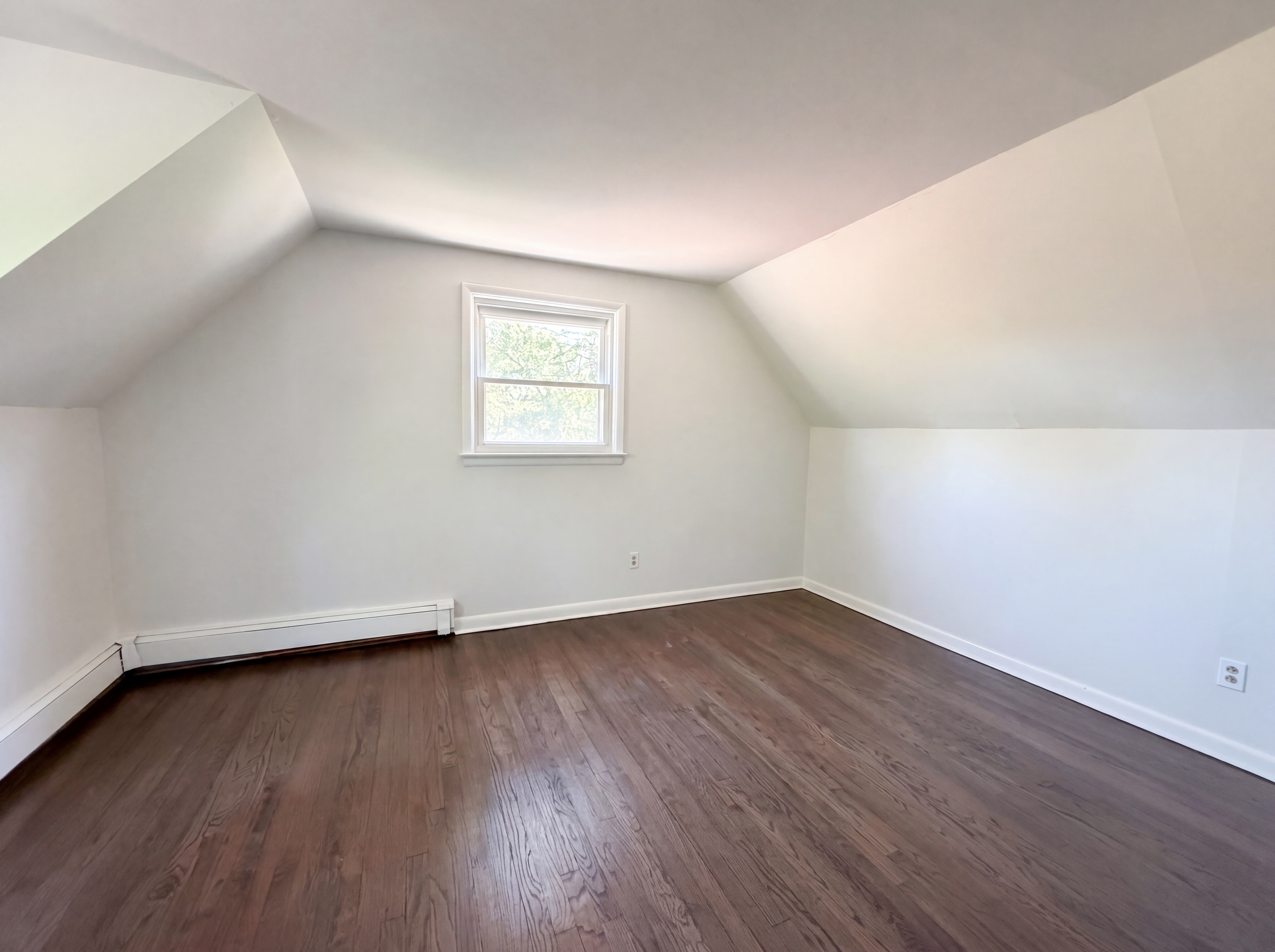 Photo 18 of 42 of 616 River Rd, Teaneck, NJ