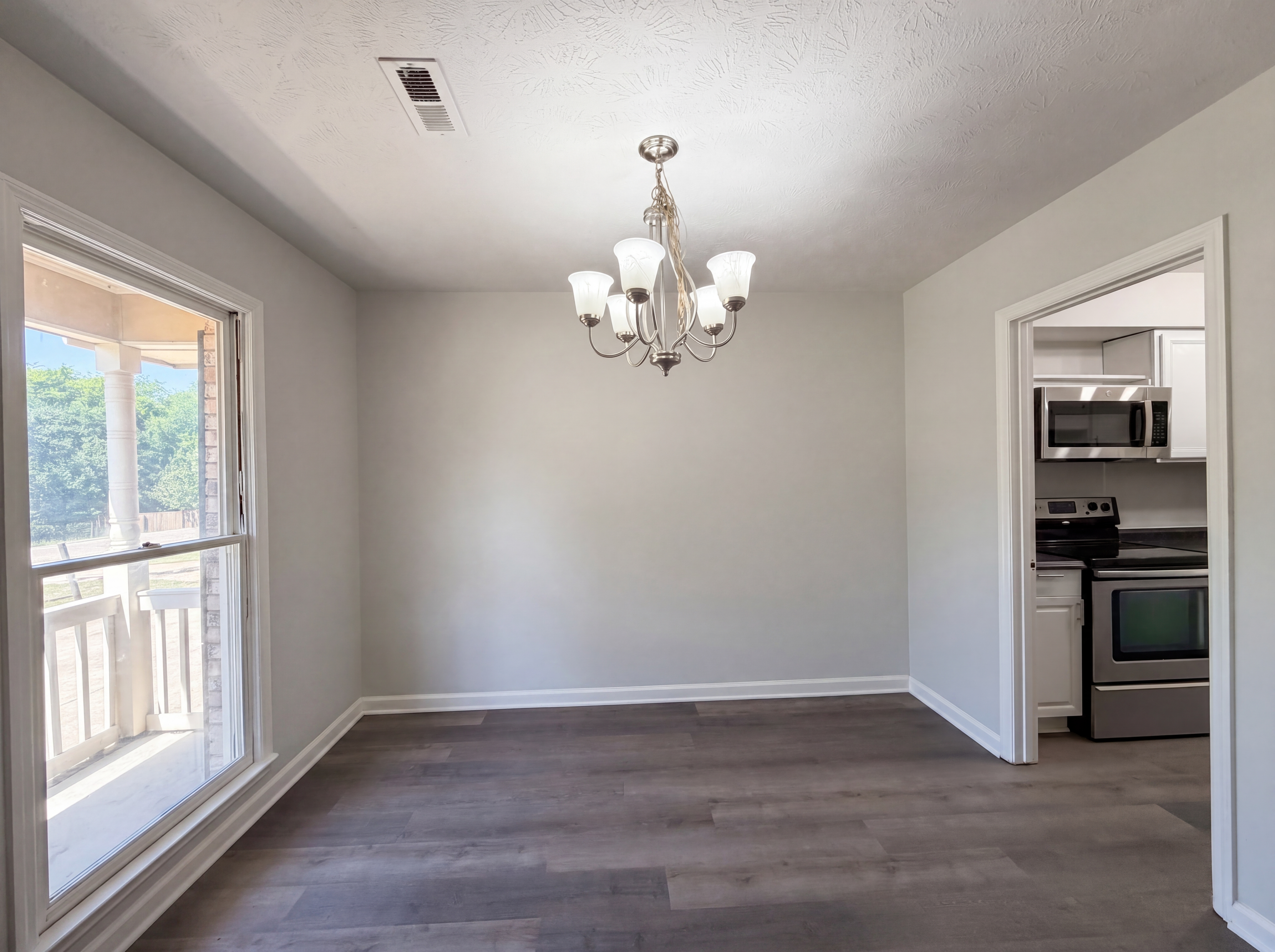 Photo 8 of 17 of 2577 Previs Rd, Fayetteville, NC