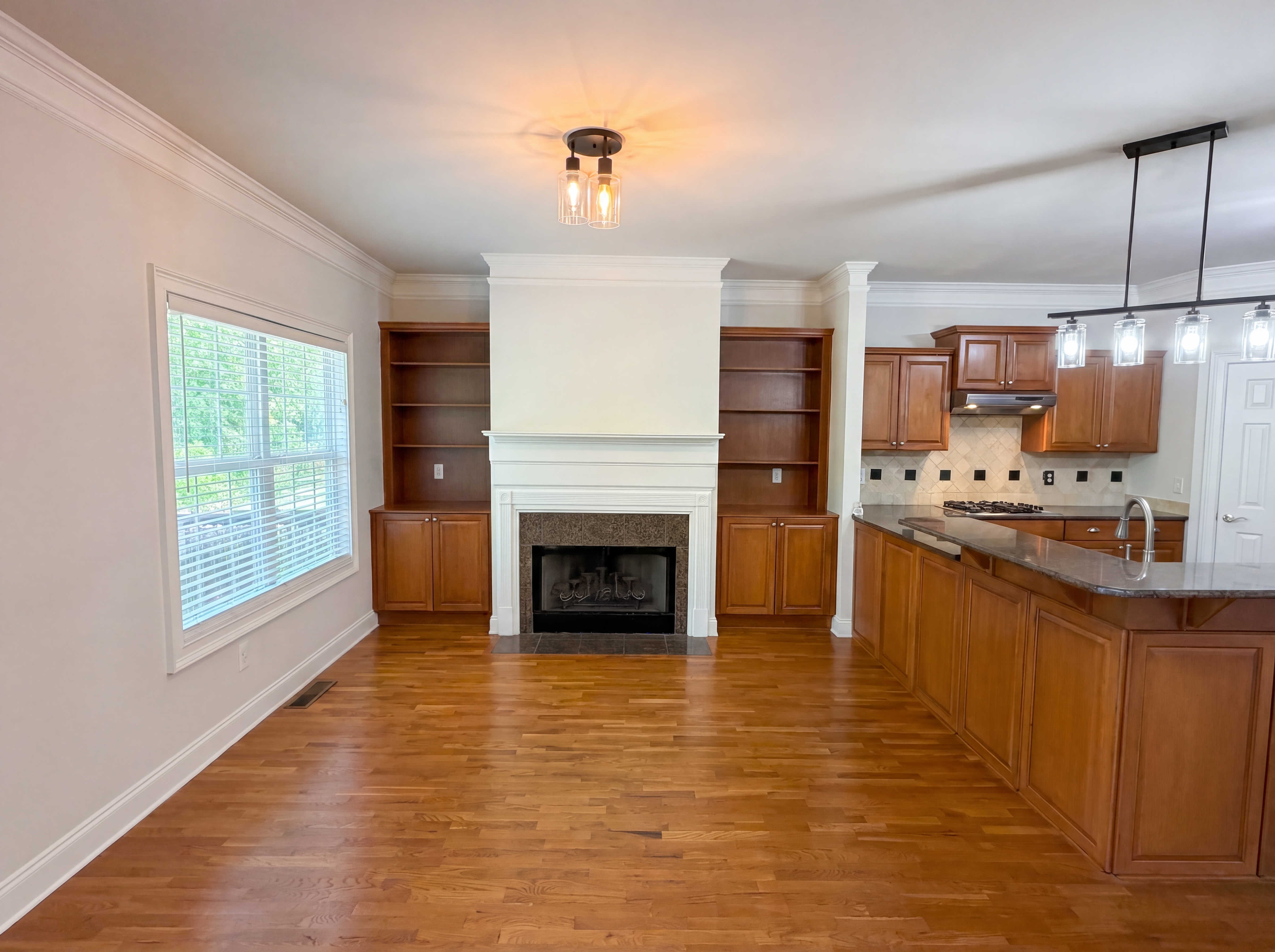 Photo 7 of 39 of 8111 Crestview Dr SE, Covington, GA
