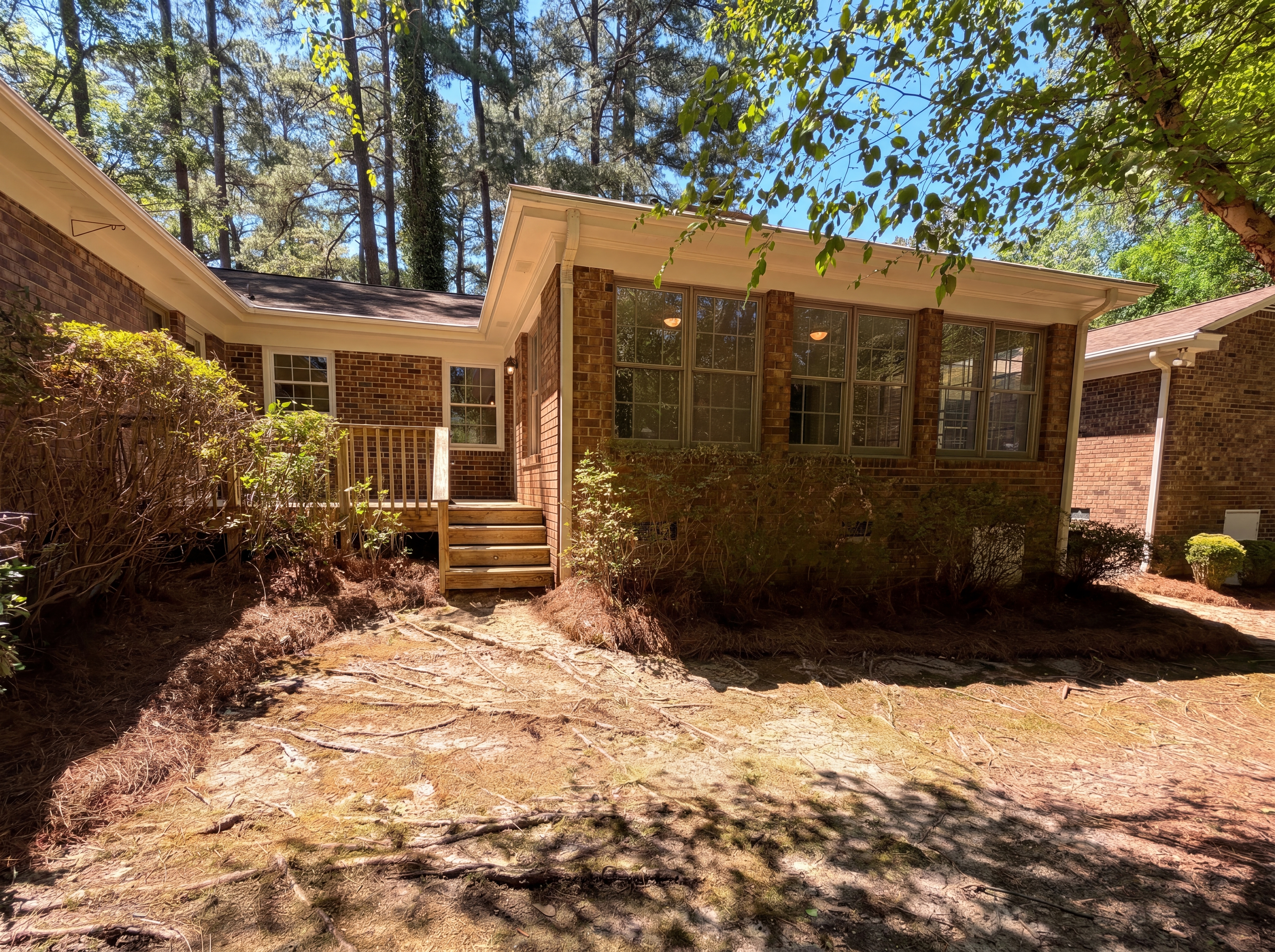 Photo 5 of 33 of 9654 Windsor Lake Blvd, Columbia, SC