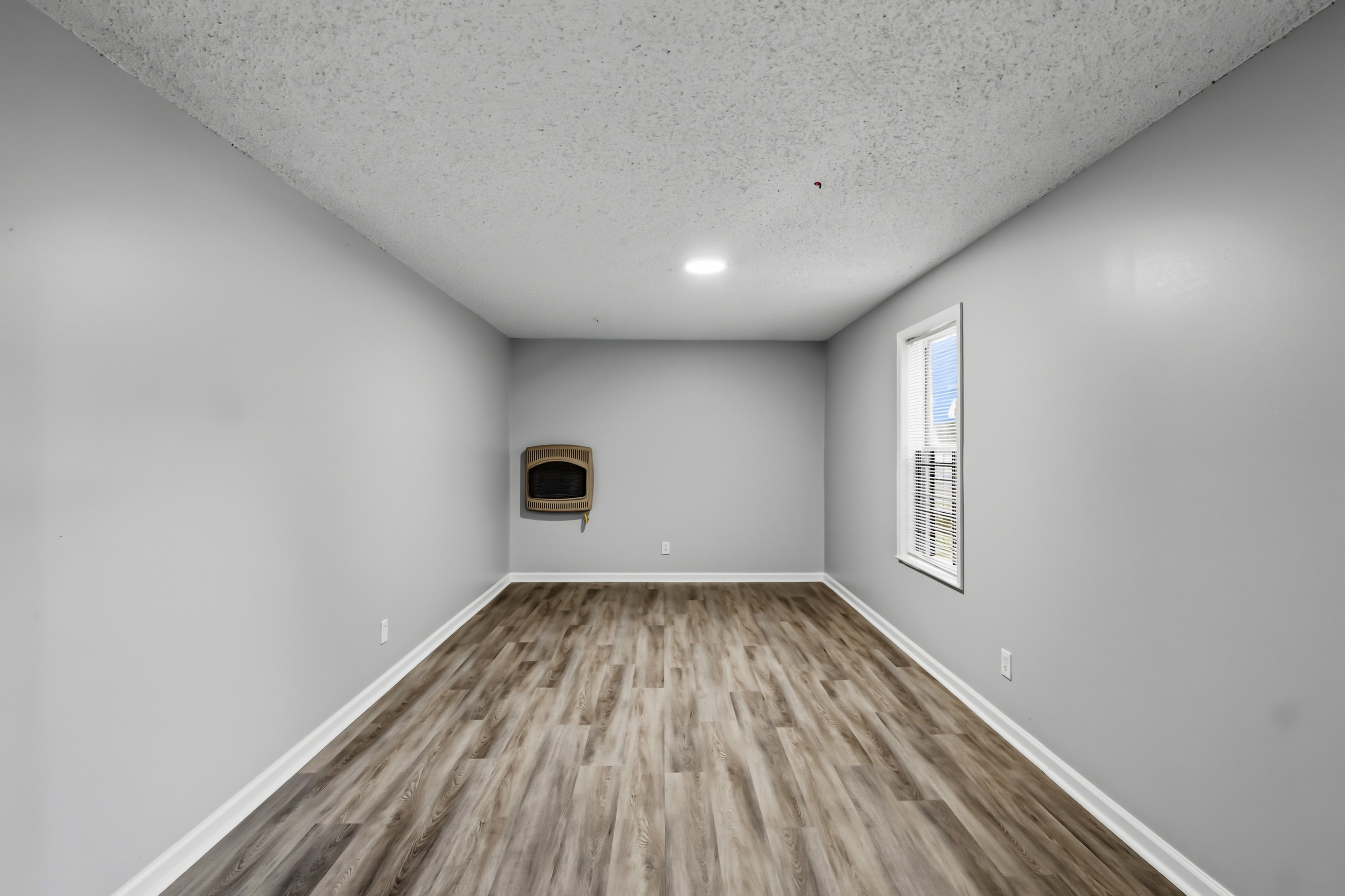 Photo 17 of 49 of 3825 Cedar Trace Ln, Ellenwood, GA