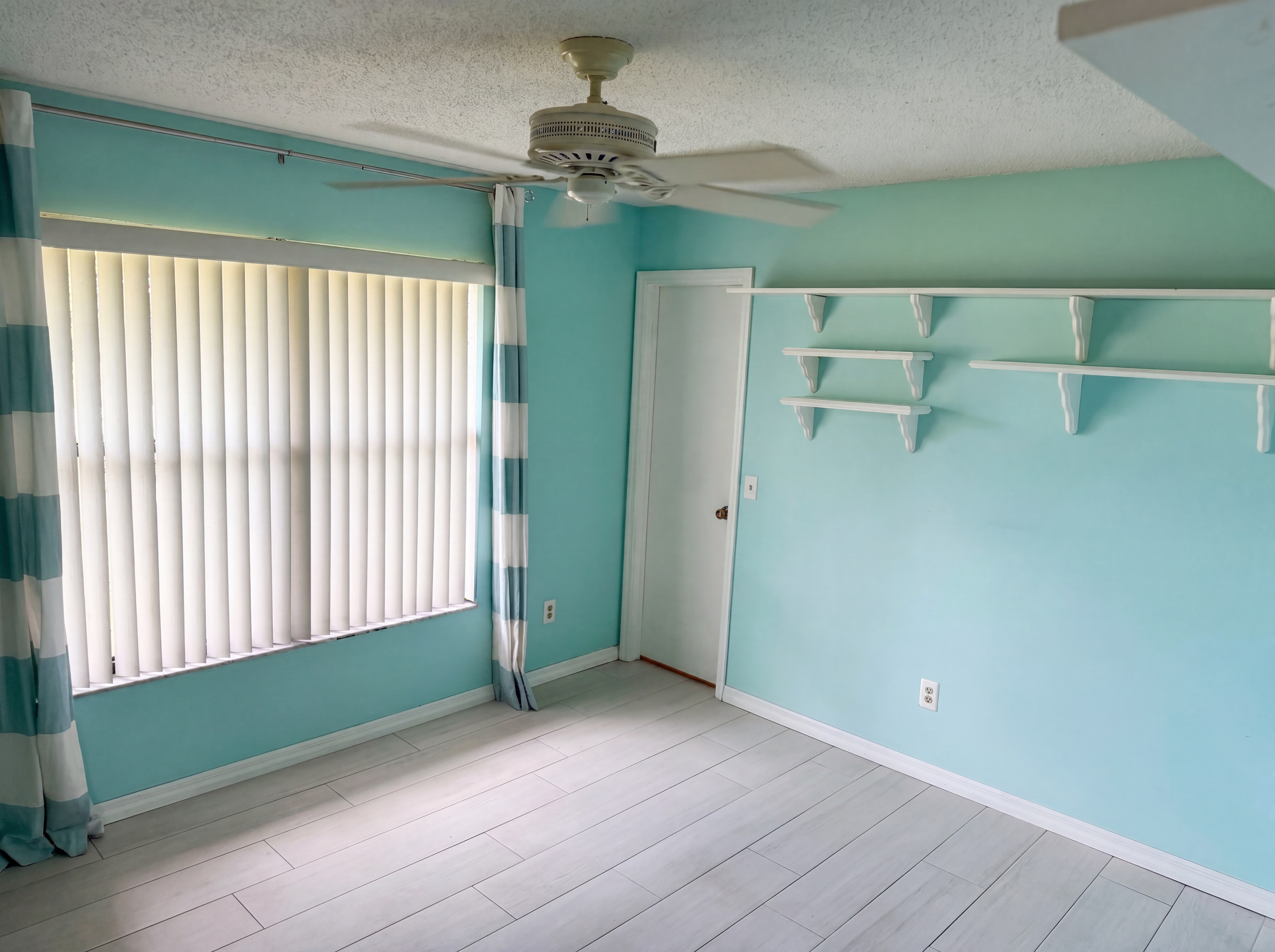 Photo 10 of 27 of 786 SE Ablett Ln, Port Saint Lucie, FL