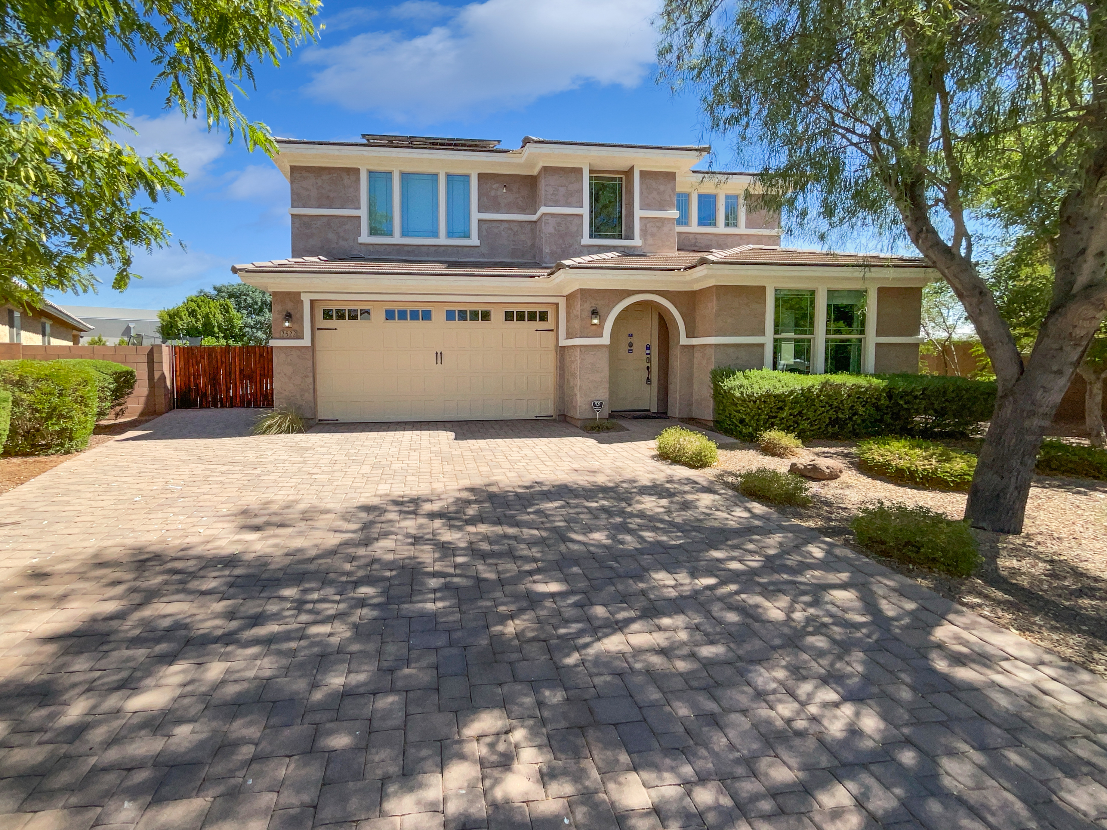 Photo 9 of 37 of 2522 W Brisa Dr, Phoenix, AZ