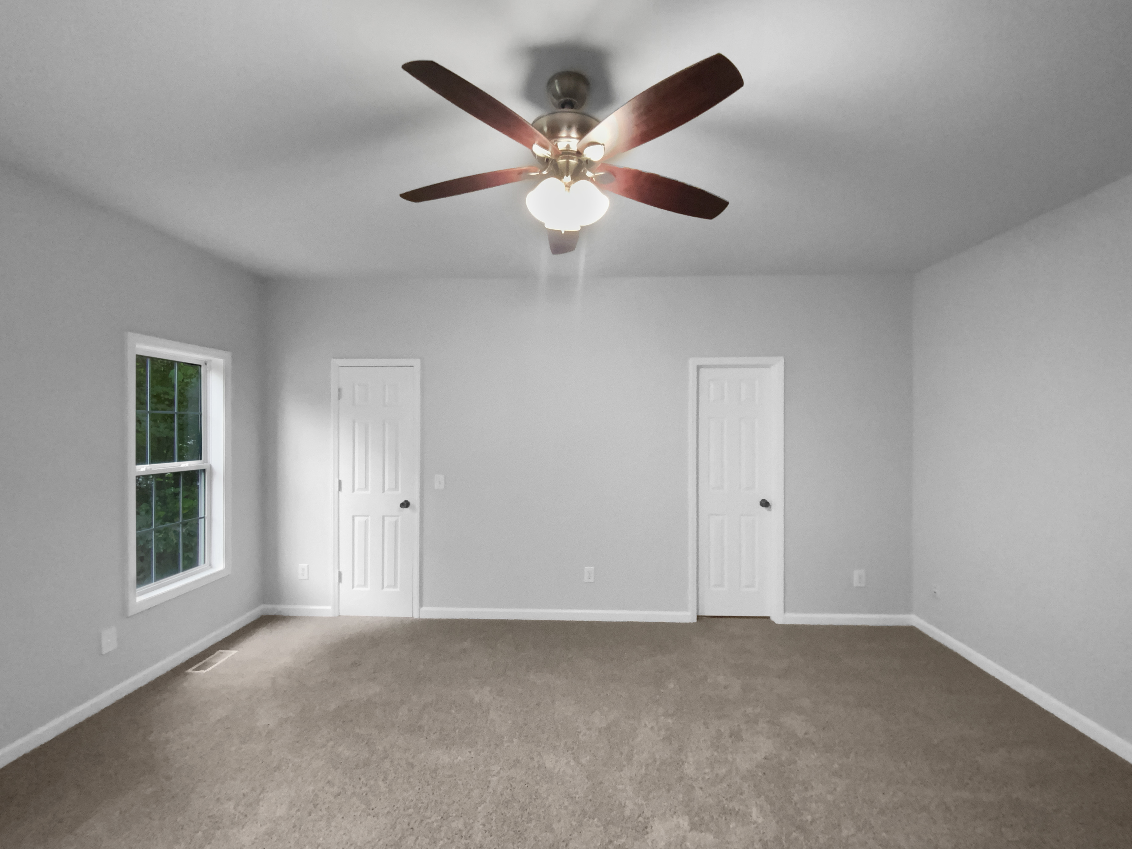 Photo 5 of 25 of 2901 Piney Ct, Raleigh, NC