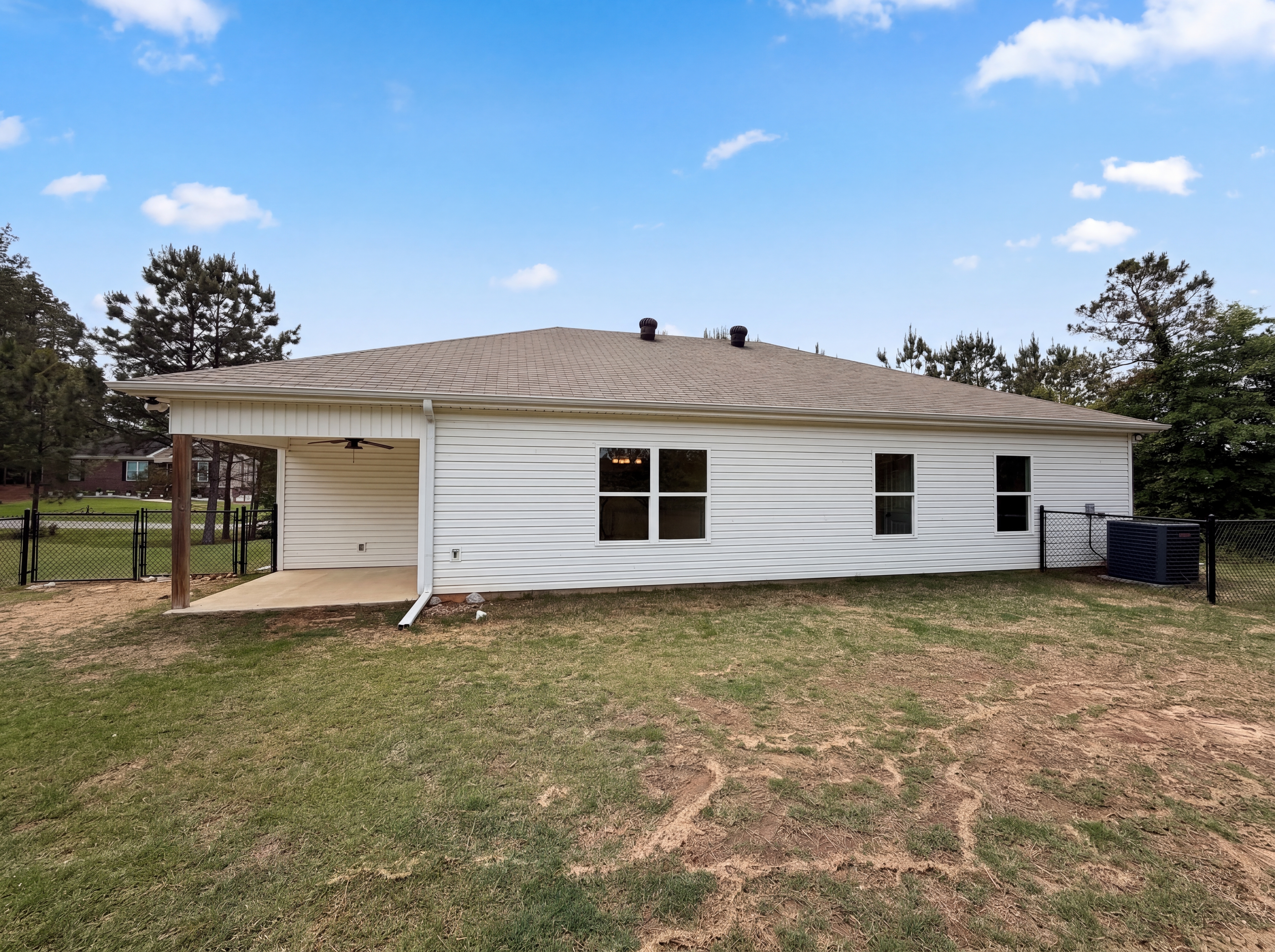 Photo 5 of 20 of 700 Magnolia Crest Ct, Odenville, AL