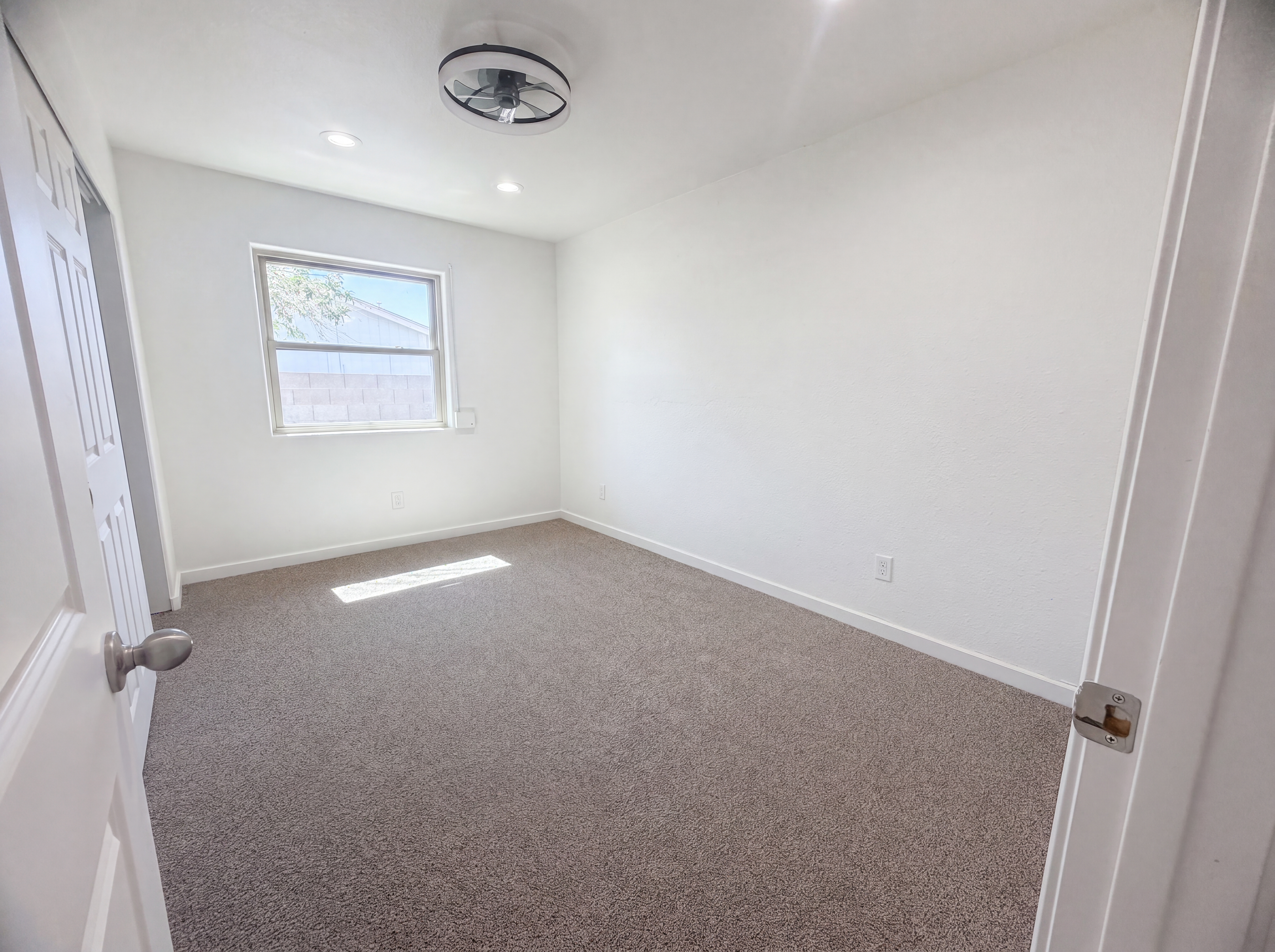 Photo 11 of 19 of 11031 E Vine Ave, Mesa, AZ