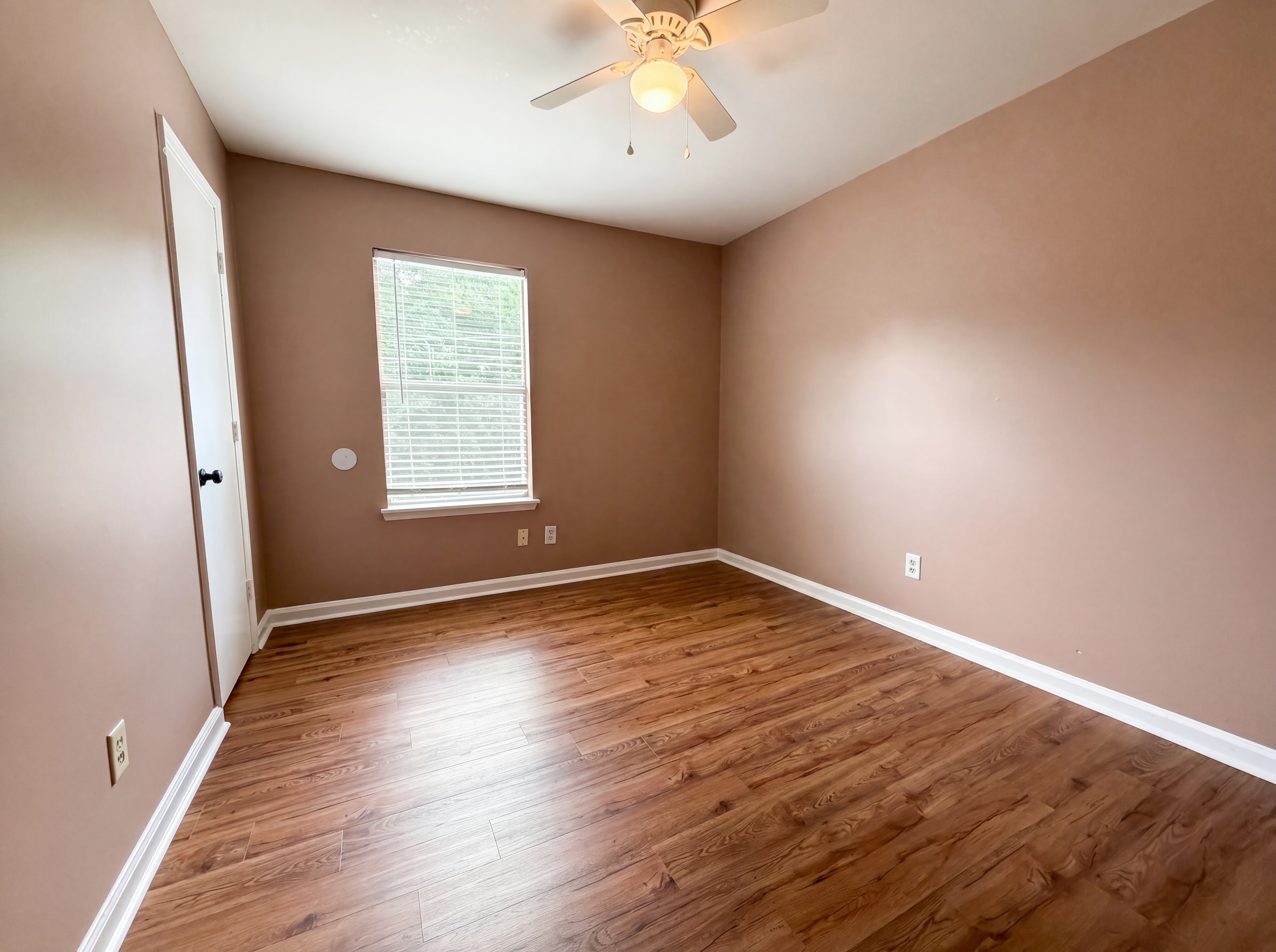 Photo 9 of 19 of 7020 Greenbower Ln, Atlanta, GA