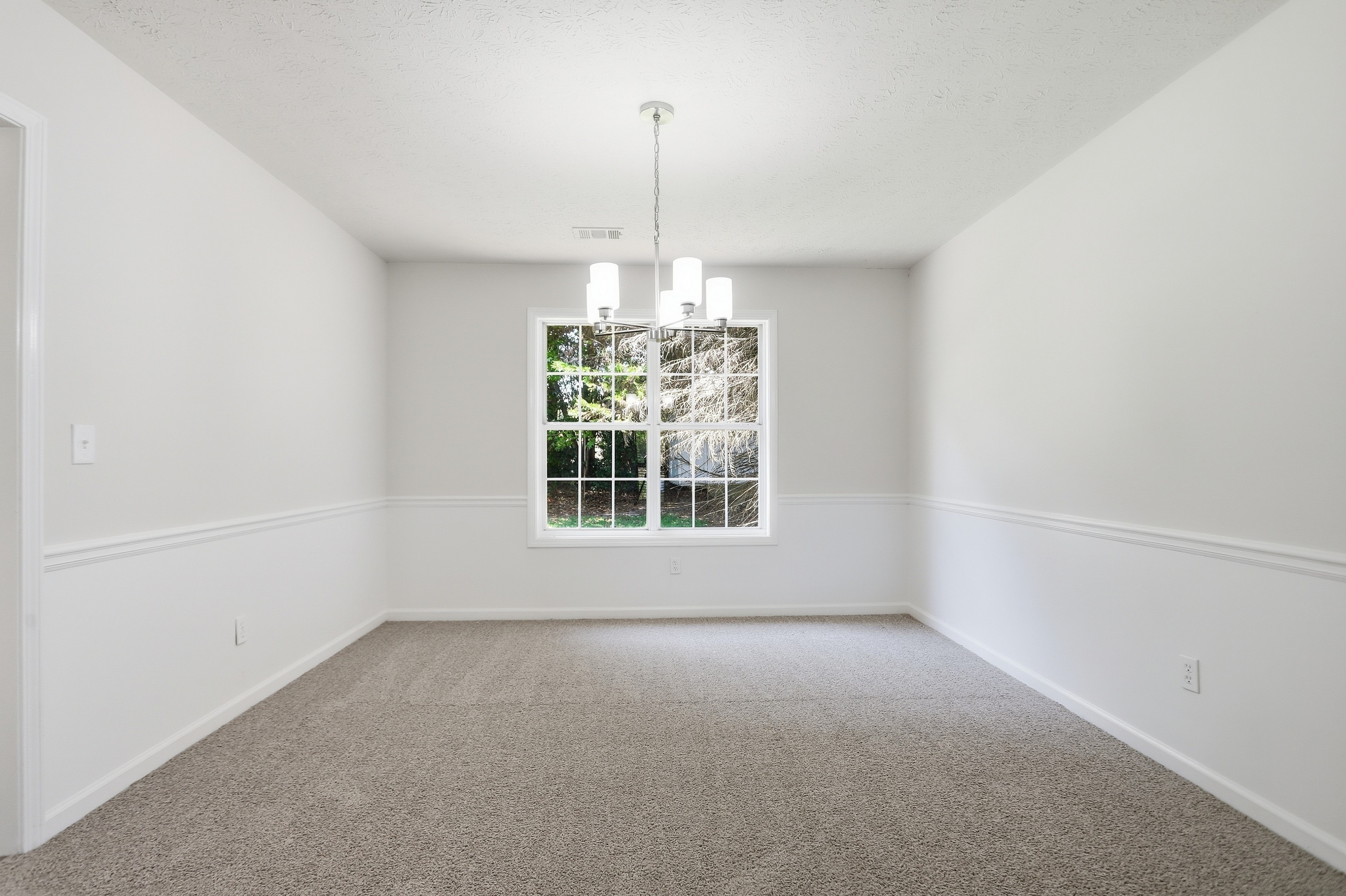 Photo 15 of 46 of 3205 Summit Place Dr, Loganville, GA