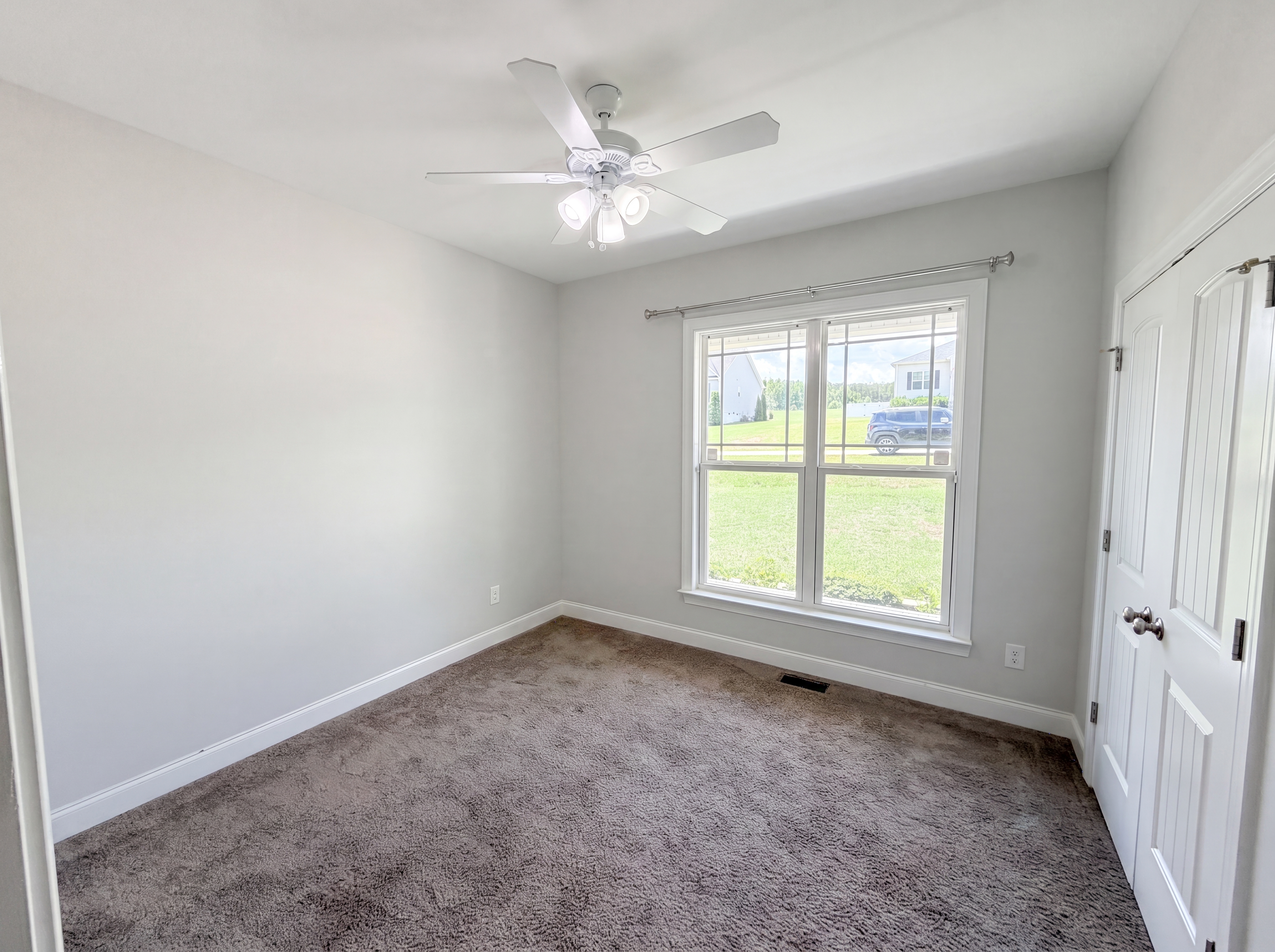 Photo 8 of 19 of 372 Cotton Mill Dr, Zebulon, NC