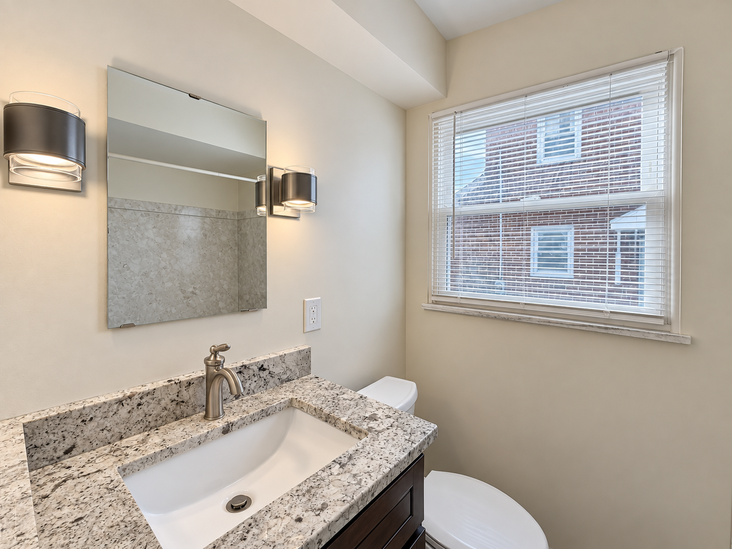 Photo 30 of 39 of 8223 Manorford Dr, Cleveland, OH