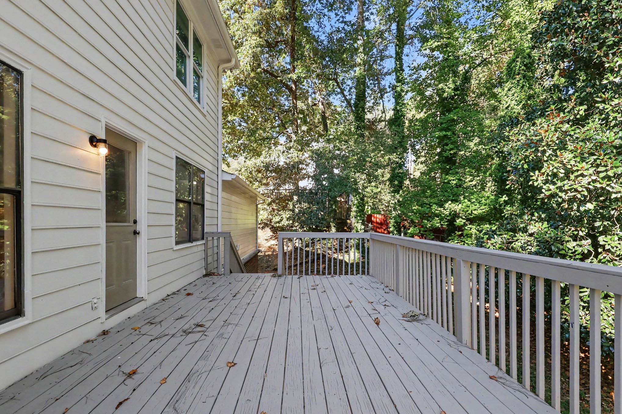 Photo 19 of 22 of 2888 Carrousel Ct, Stone Mountain, GA