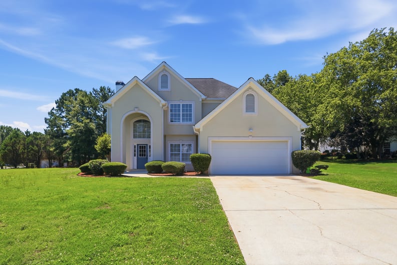 Property photo 1 of 640 Autumn Leaf Cir