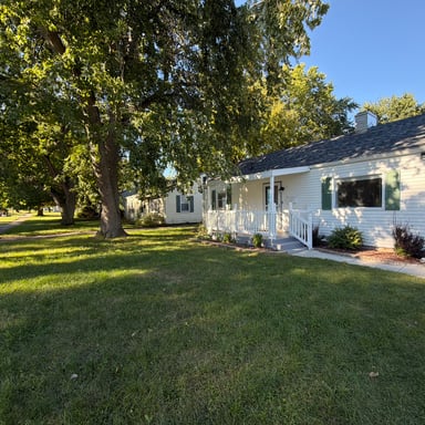 Property photo 1 of 319 E Chippewa Ave