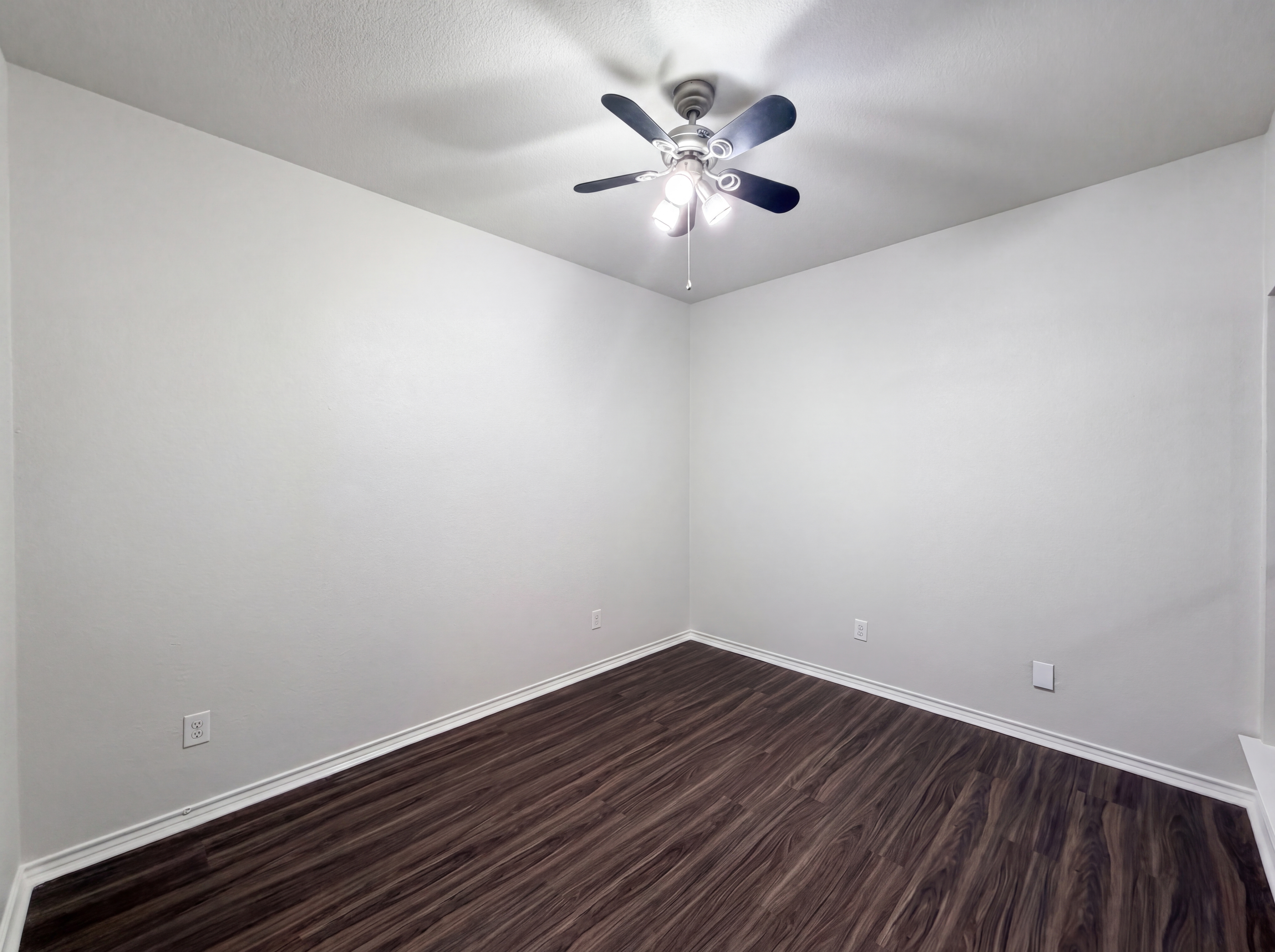 Photo 13 of 26 of 12817 Breckenridge Ct, Fort Worth, TX