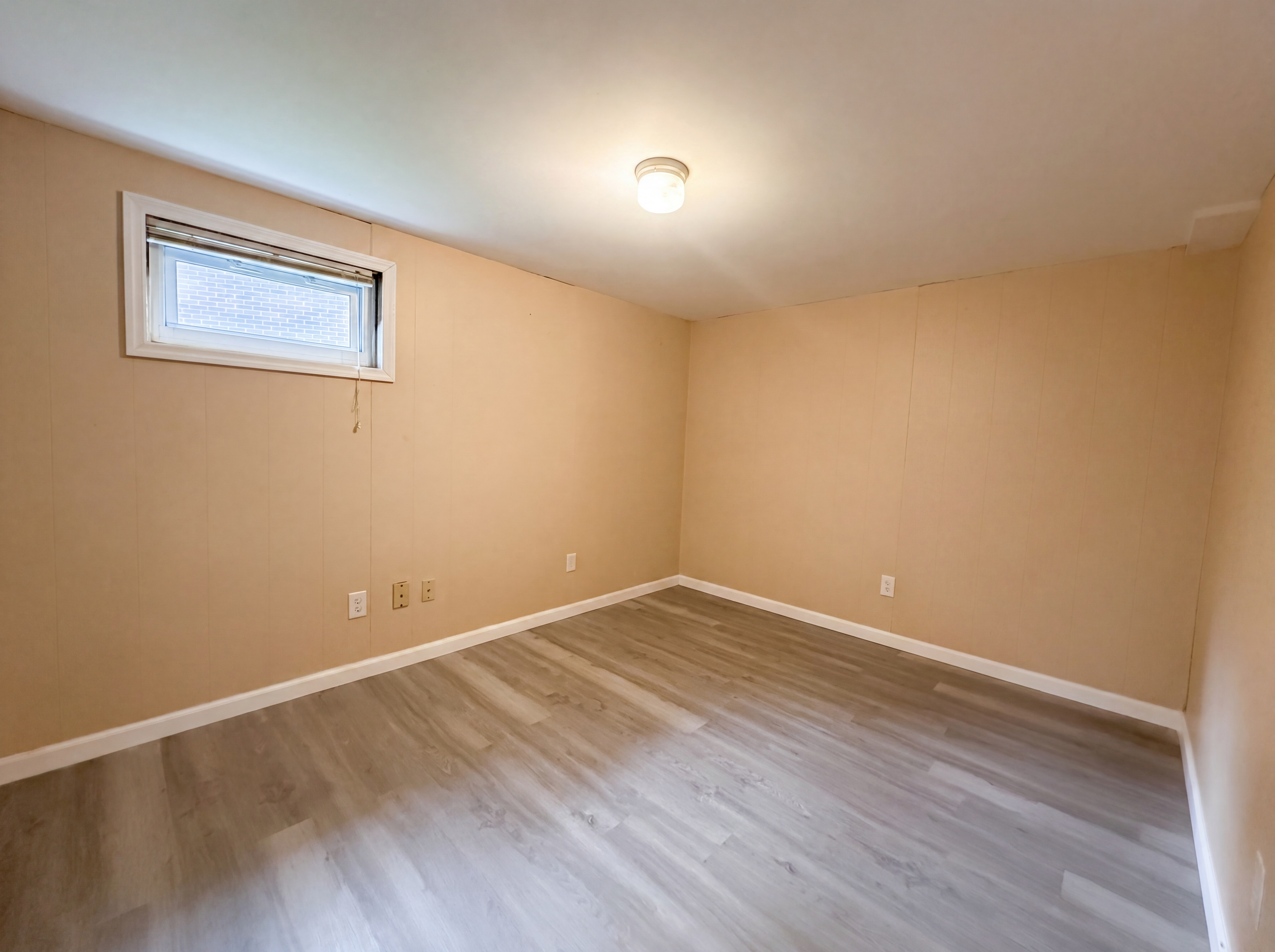 Photo 10 of 25 of 207 Renaldo Dr, Chesterfield, MO