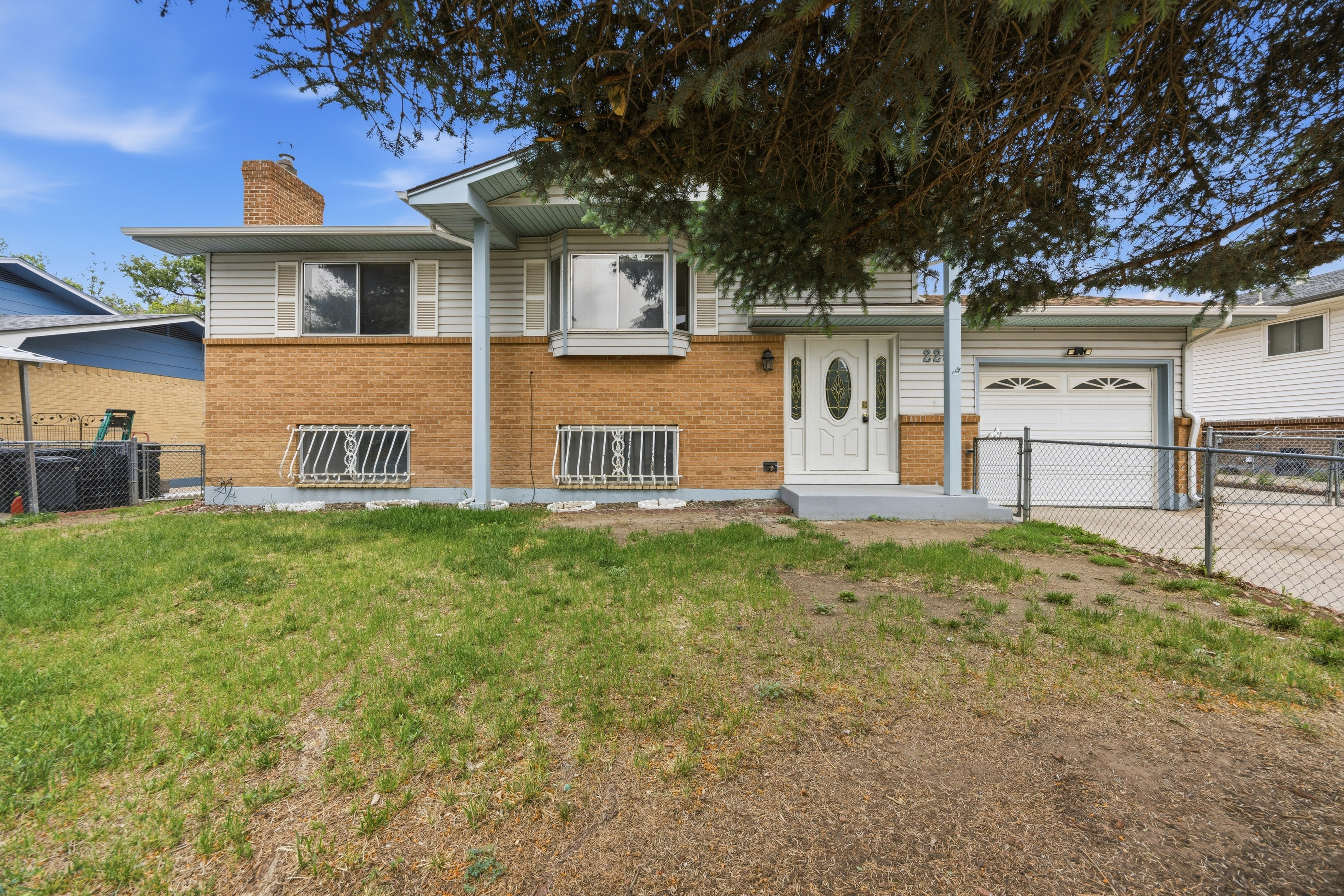 Photo 7 of 49 of 228 Fairfax St, Colorado Springs, CO