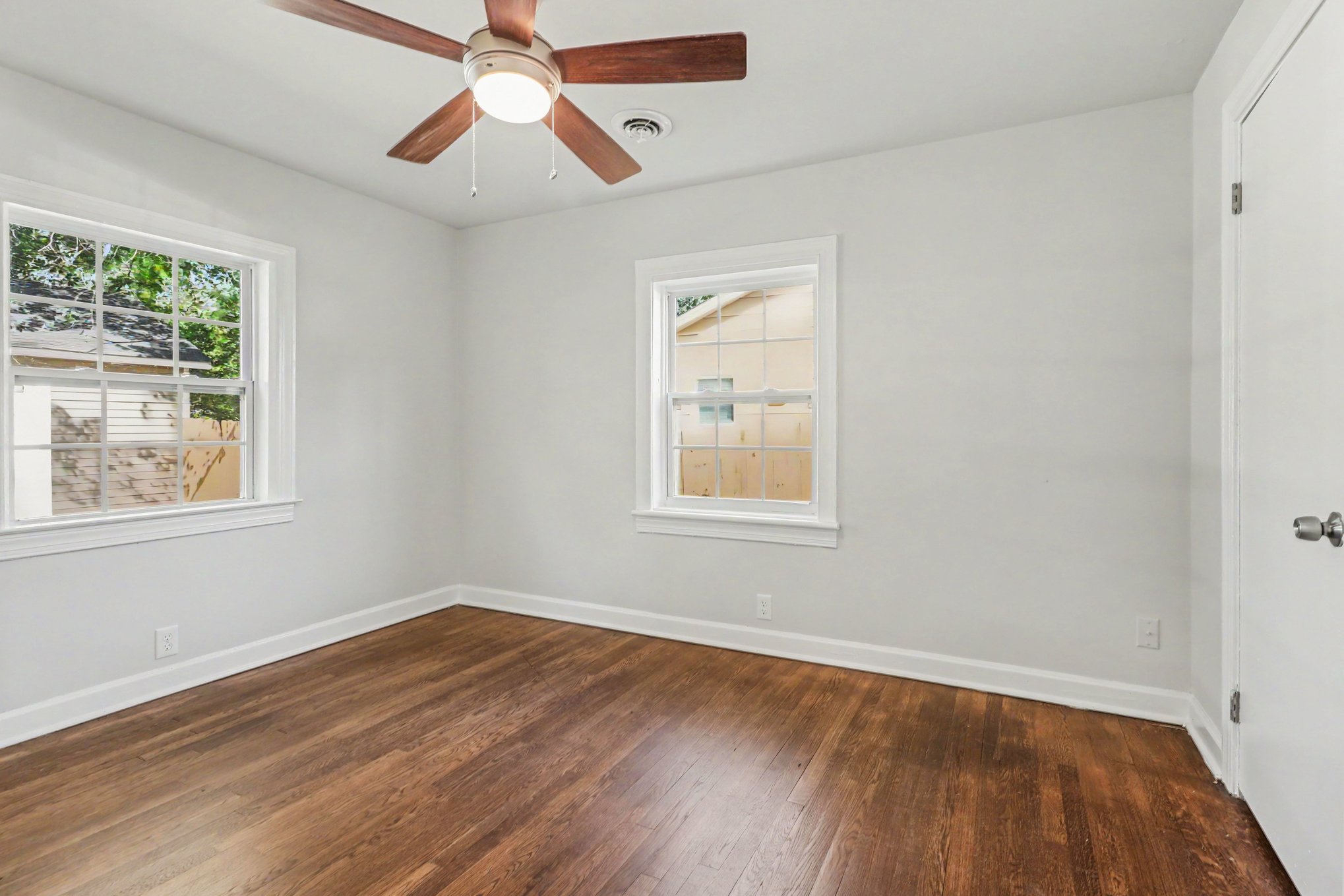 Photo 7 of 24 of 1208 Pine Ave, Hopewell, VA