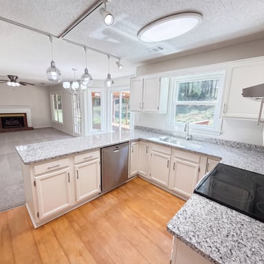 Property photo 2 of 1197 Parkwood Chase NW