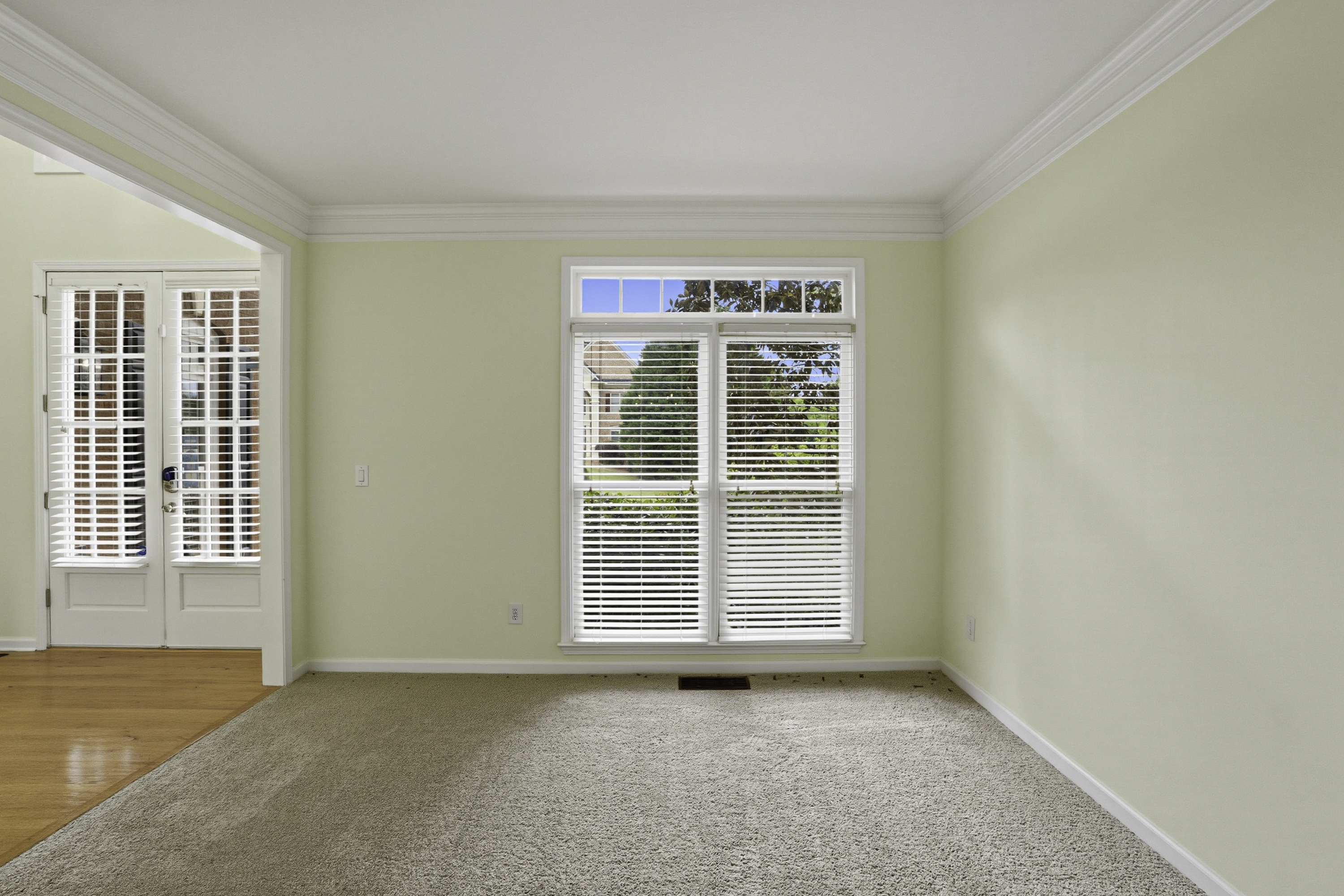 Photo 16 of 42 of 105 Bellhaven Ave, Fayetteville, GA