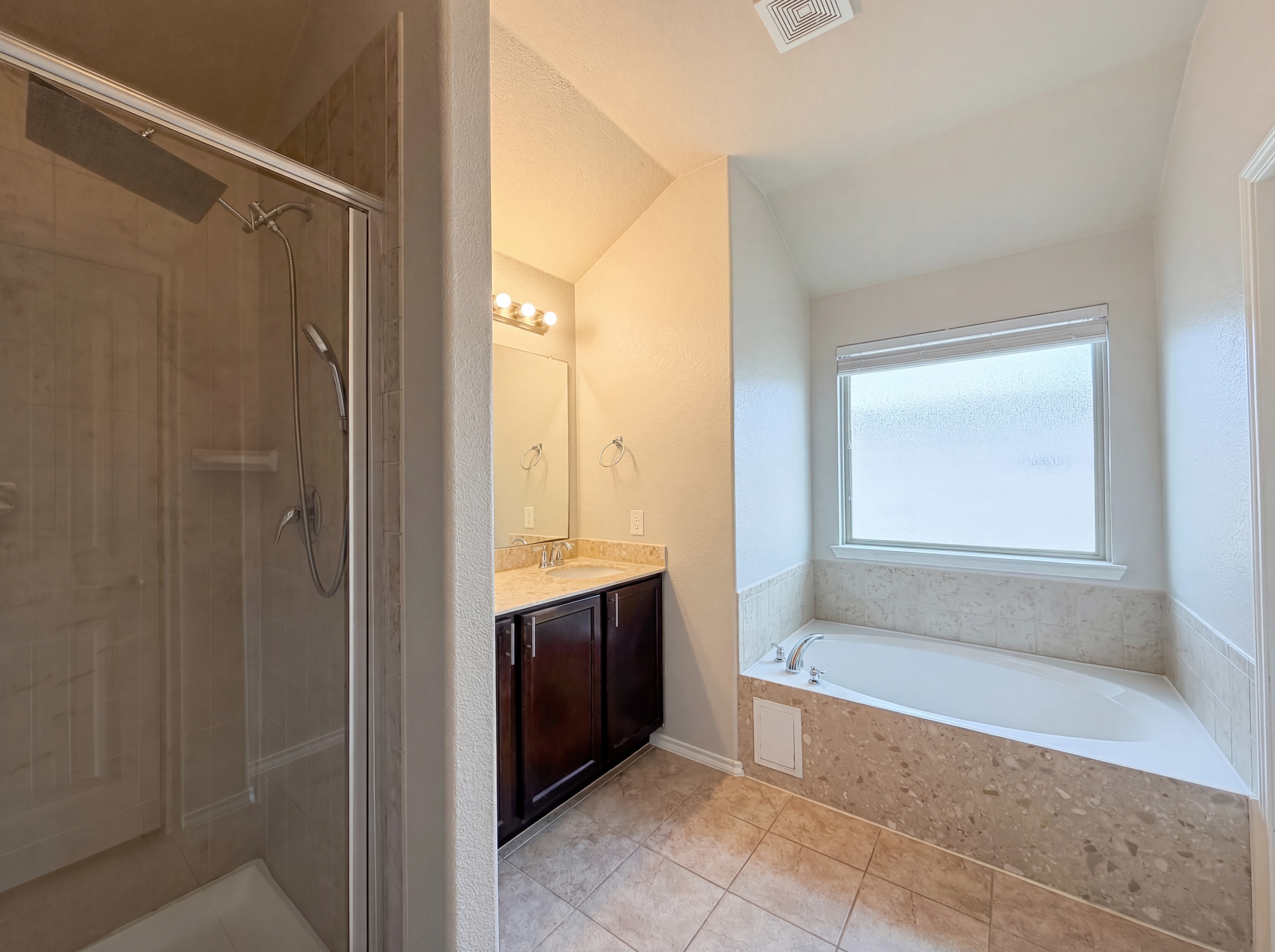 Photo 6 of 26 of 9829 Cottontail Ln, McKinney, TX