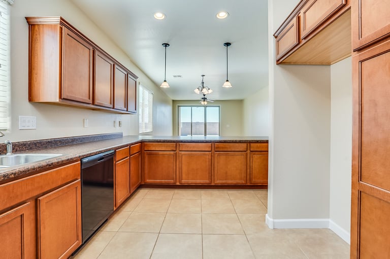 Photo 6 of 22 - 5031 E Iolite St, San Tan Valley, AZ 85143