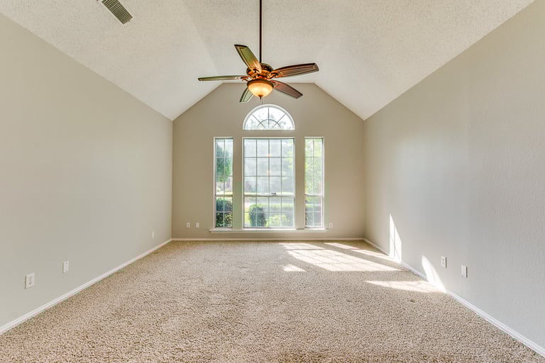 Photo 21 of 38 - 404 Pecan Hollow Dr, Coppell, TX 75019