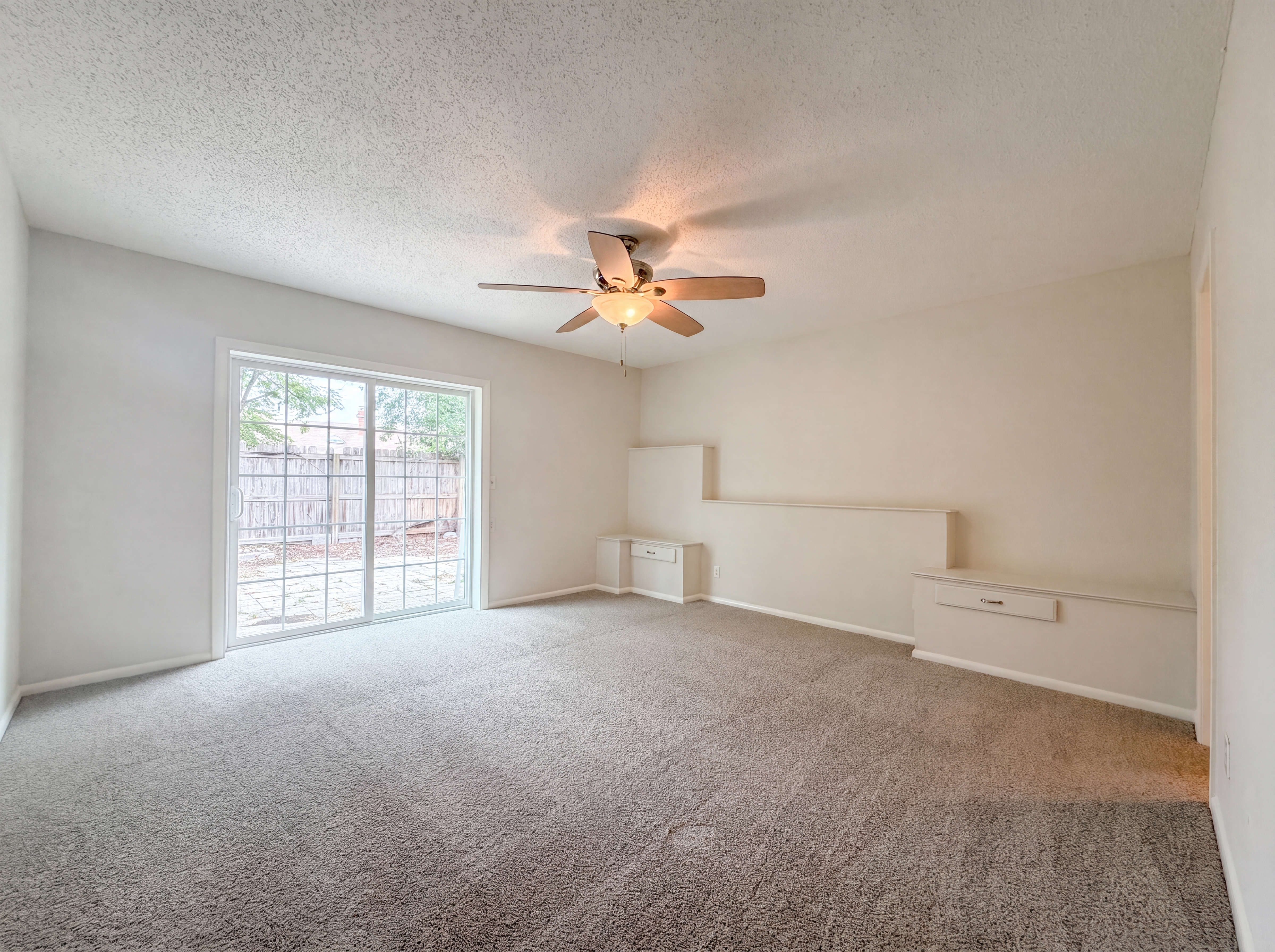 Photo 10 of 29 of 4412 Travelers Rd, Jacksonville, FL