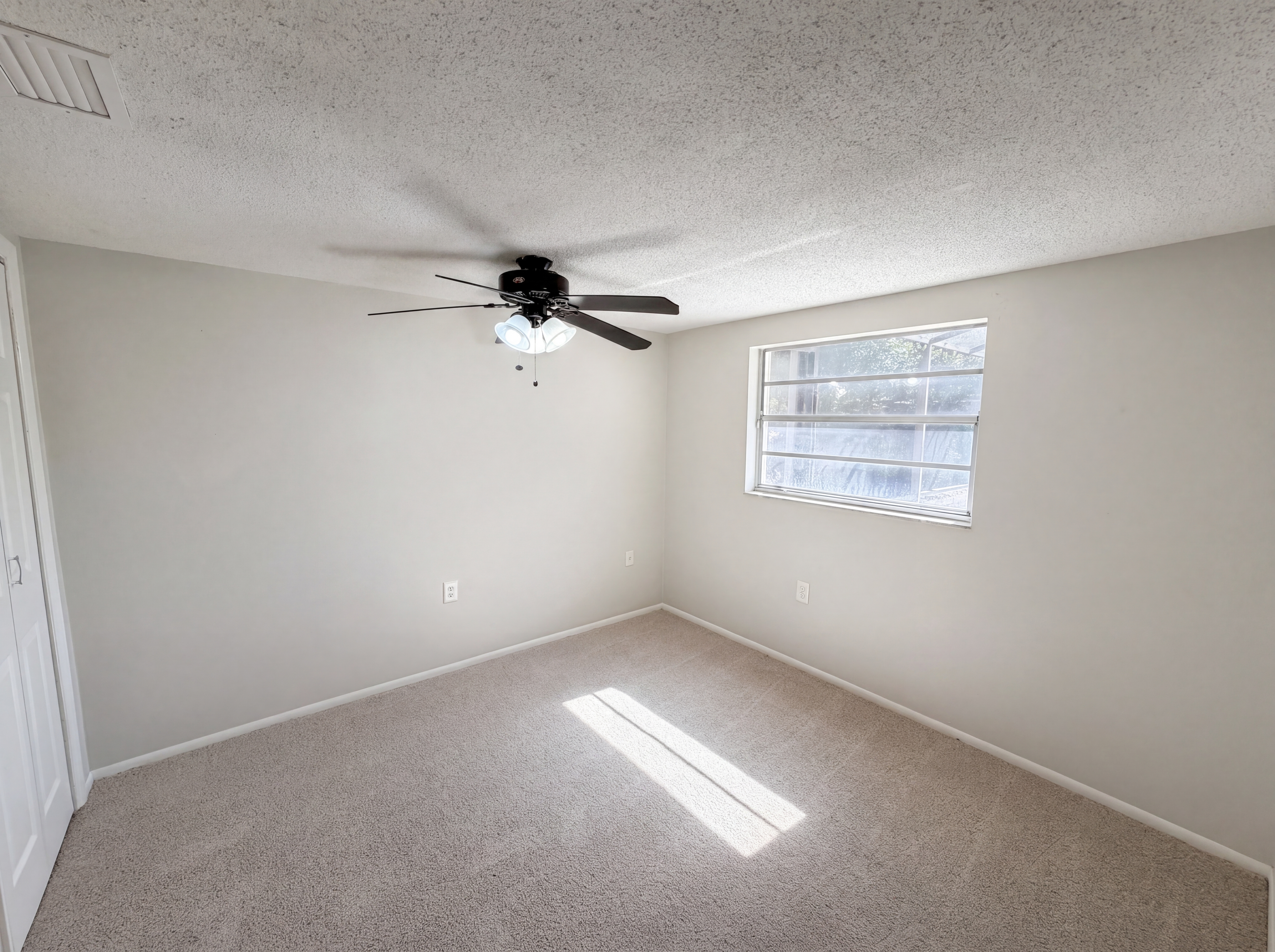 Photo 9 of 26 of 9236 Mark Twain Ln, Port Richey, FL