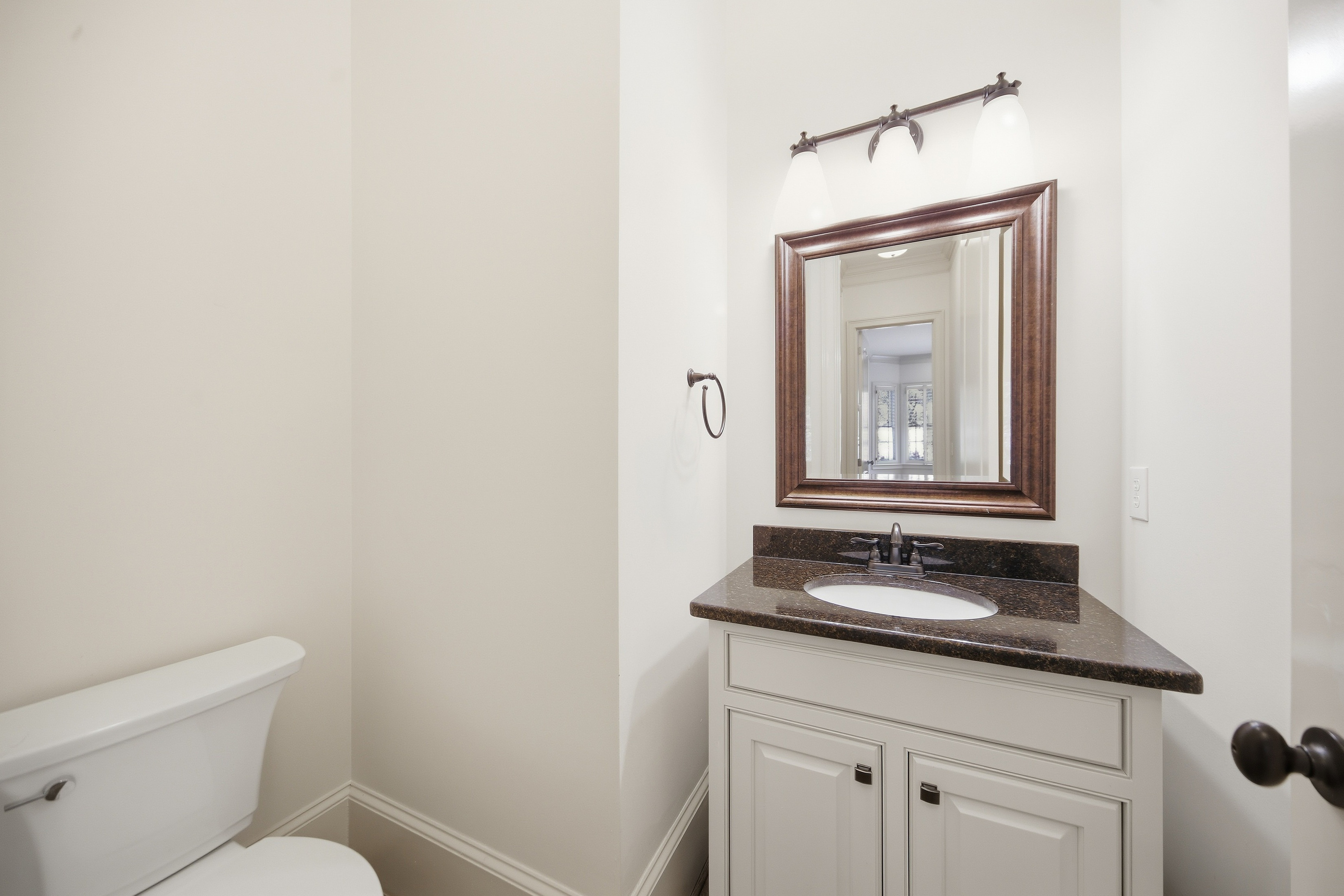 Photo 19 of 52 of 3420 Camellia Ln, Suwanee, GA