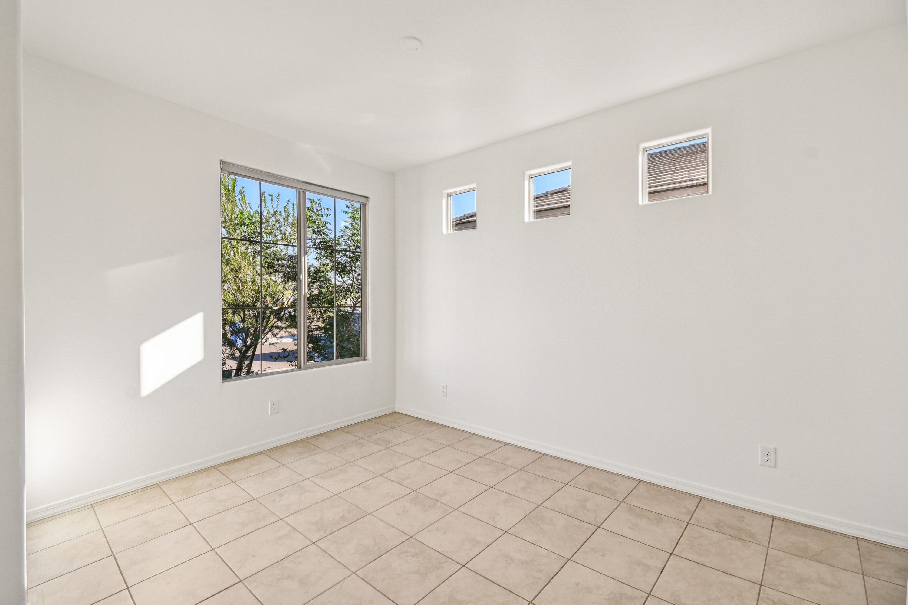 Photo 3 of 30 of 6921 W Gwen St, Laveen, AZ