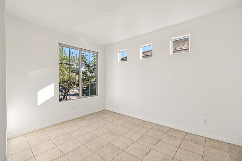 Property photo 3 of 6921 W Gwen St