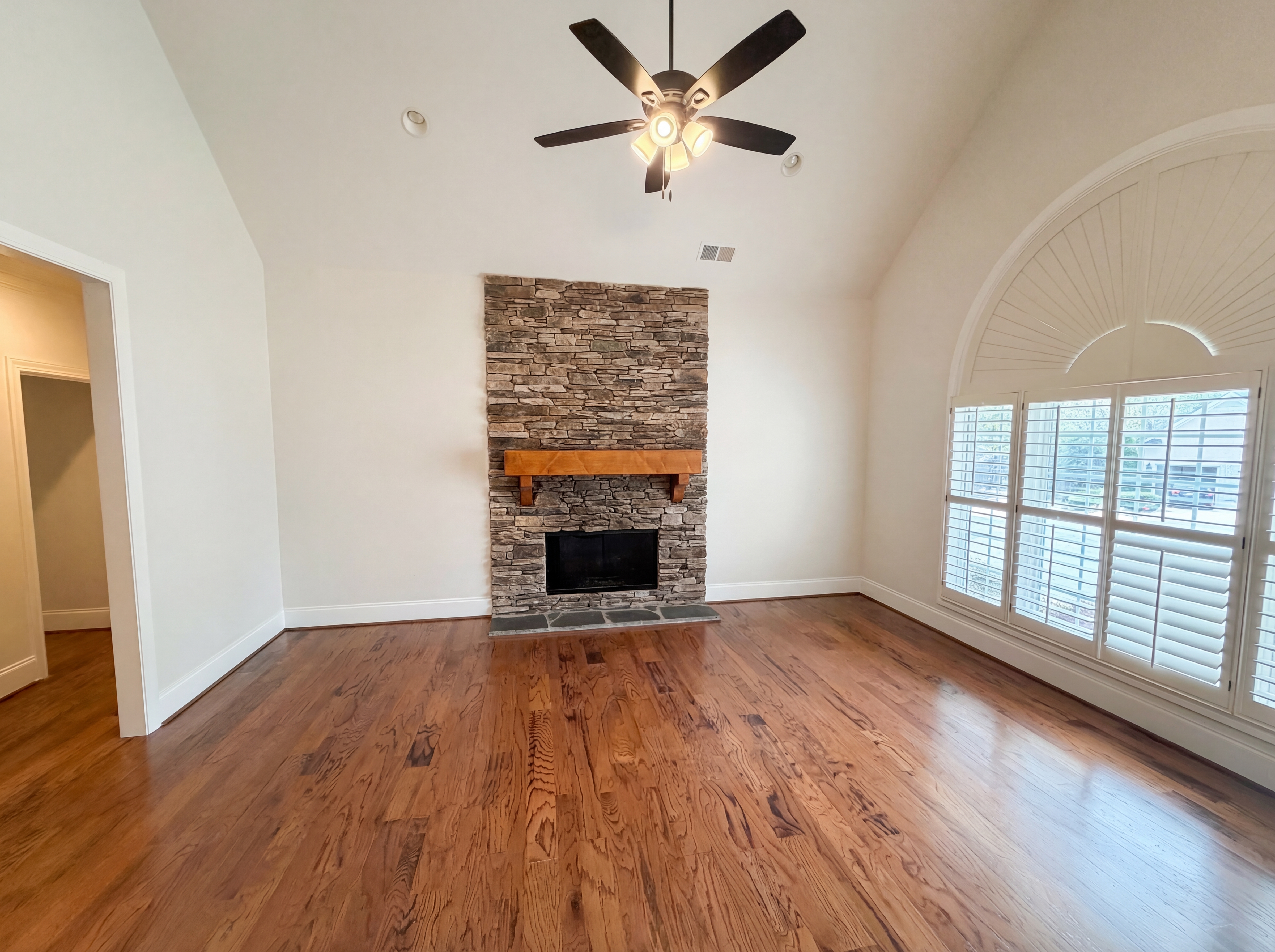 Photo 3 of 19 of 105 Wineberry Way, Greenville, SC