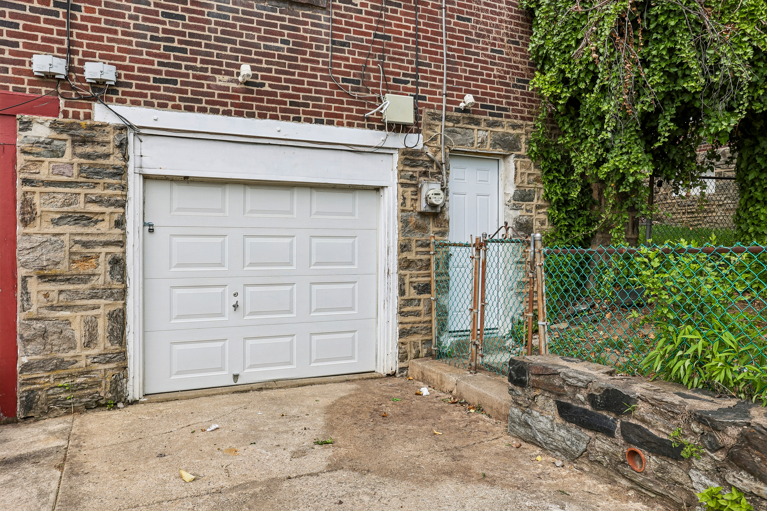 Photo 15 of 45 of 727 Cypress St, Lansdowne, PA