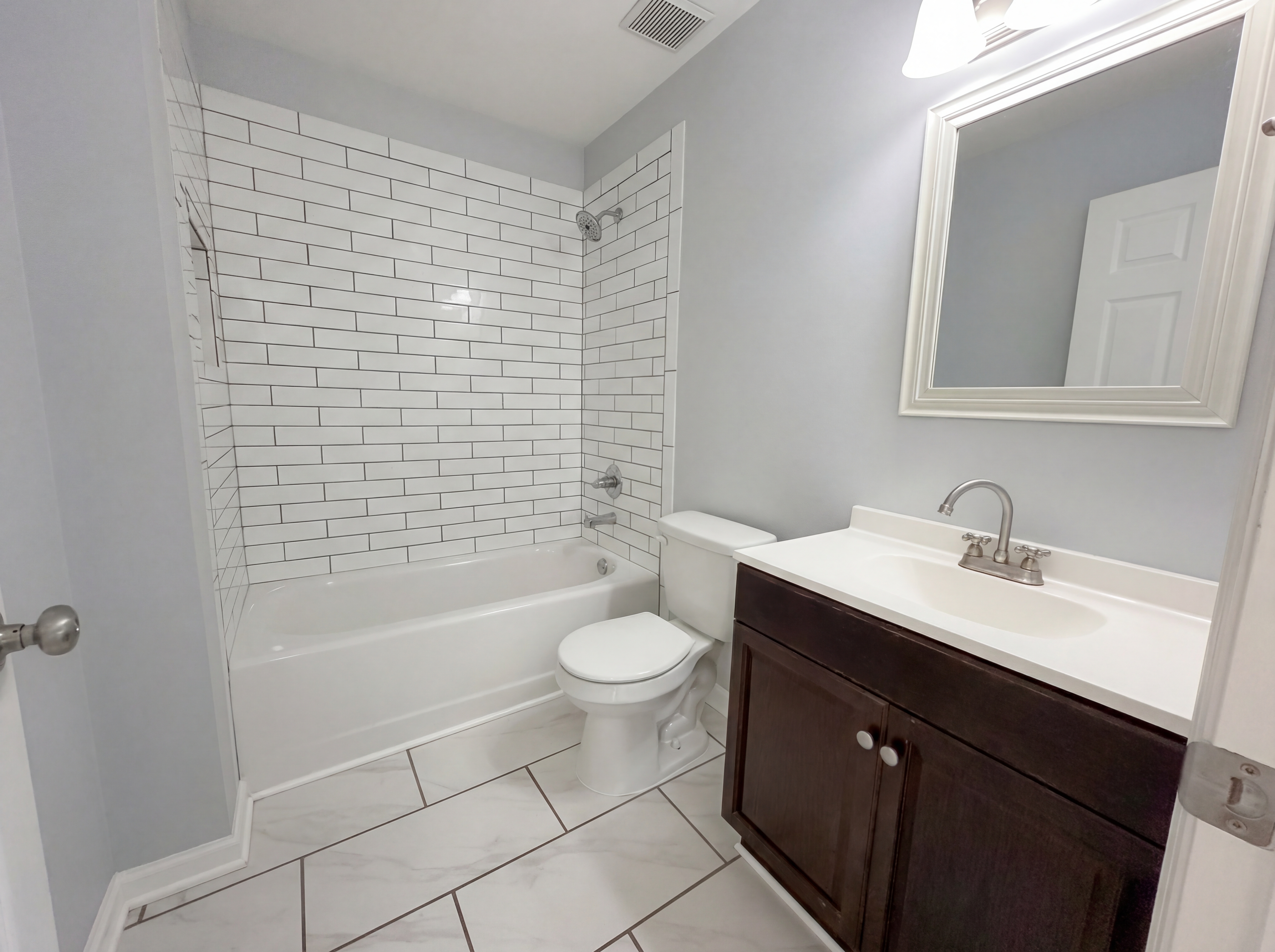 Photo 7 of 20 of 2604 Sunrise Dr, Moody, AL