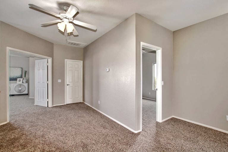 Photo 13 of 30 - 33811 N Slate Creek Dr, San Tan Valley, AZ 85143