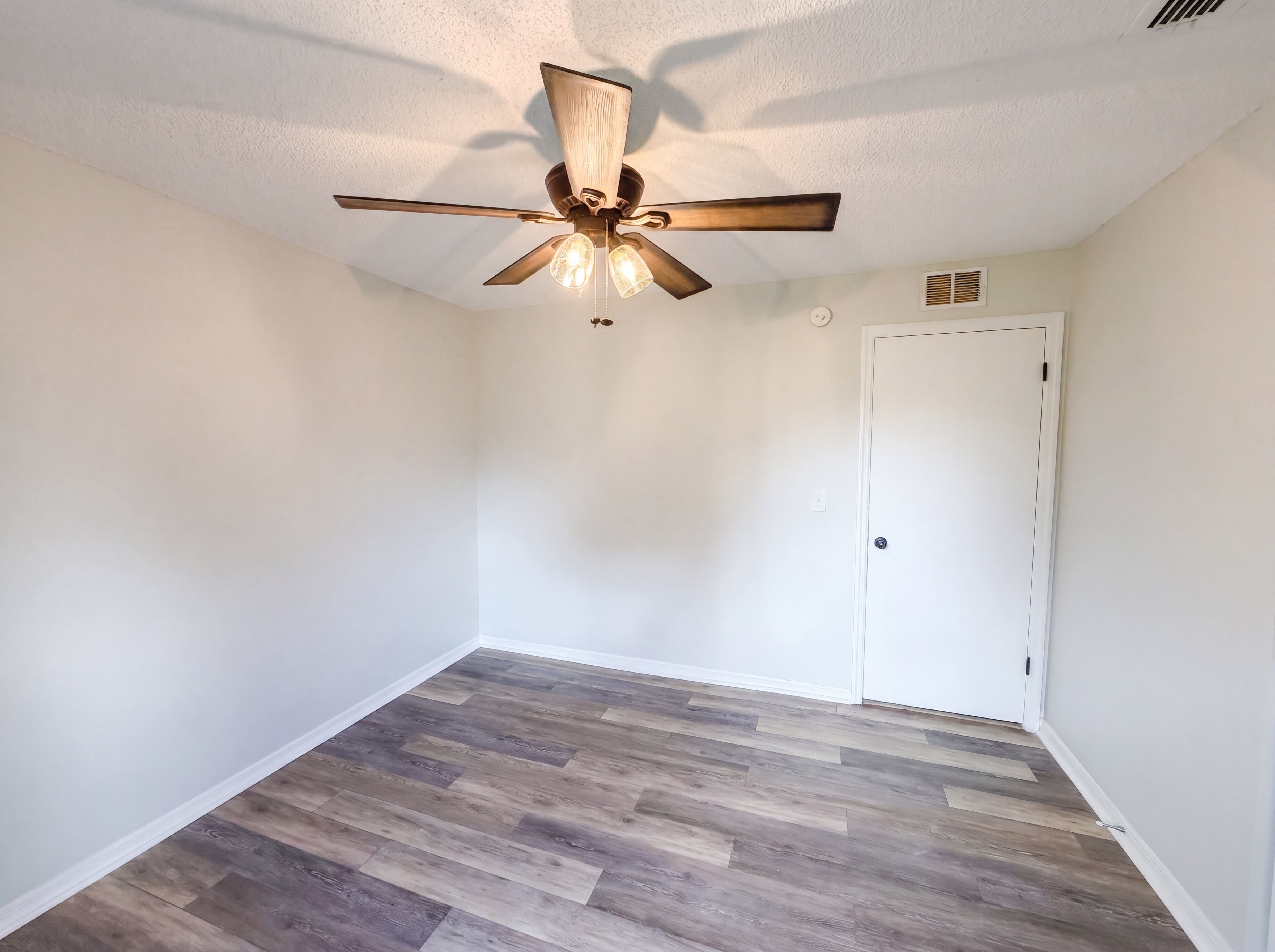 Photo 14 of 20 of 10510 SW 74th Ct, Ocala, FL