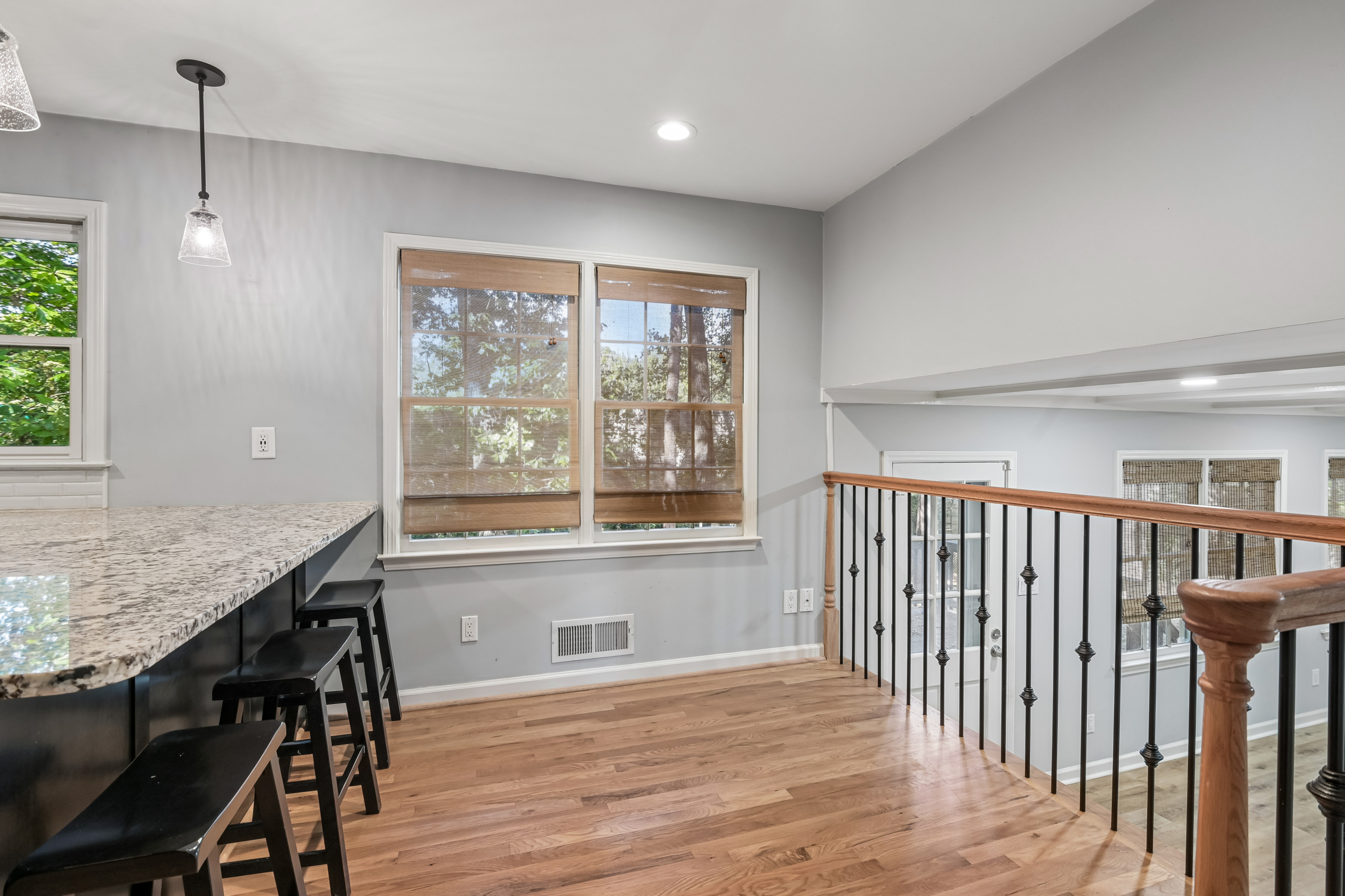 Photo 13 of 30 of 4256 Cranton Ct NE, Brookhaven, GA