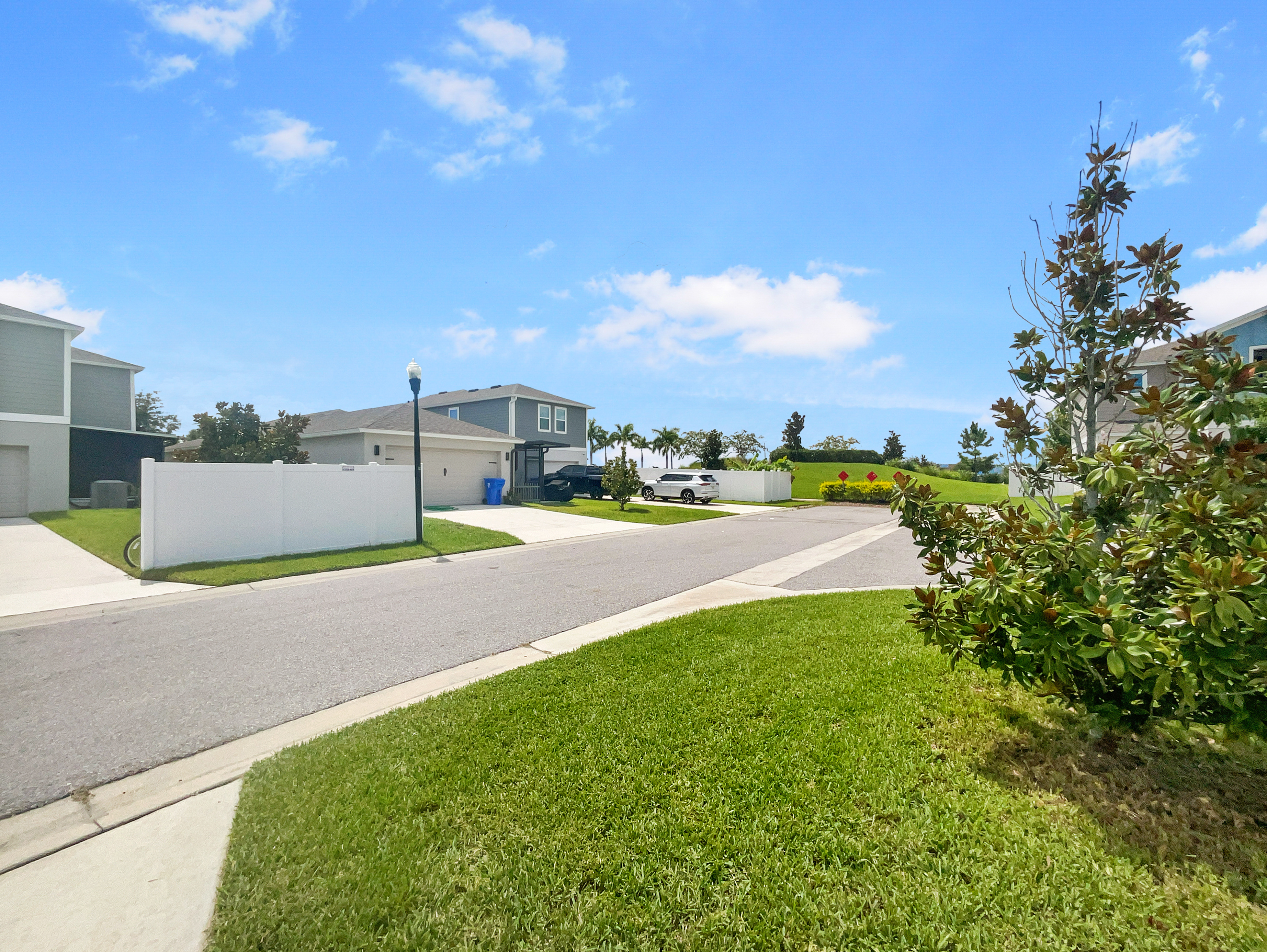 Photo 29 of 32 of 13001 Upward Pl, Riverview, FL