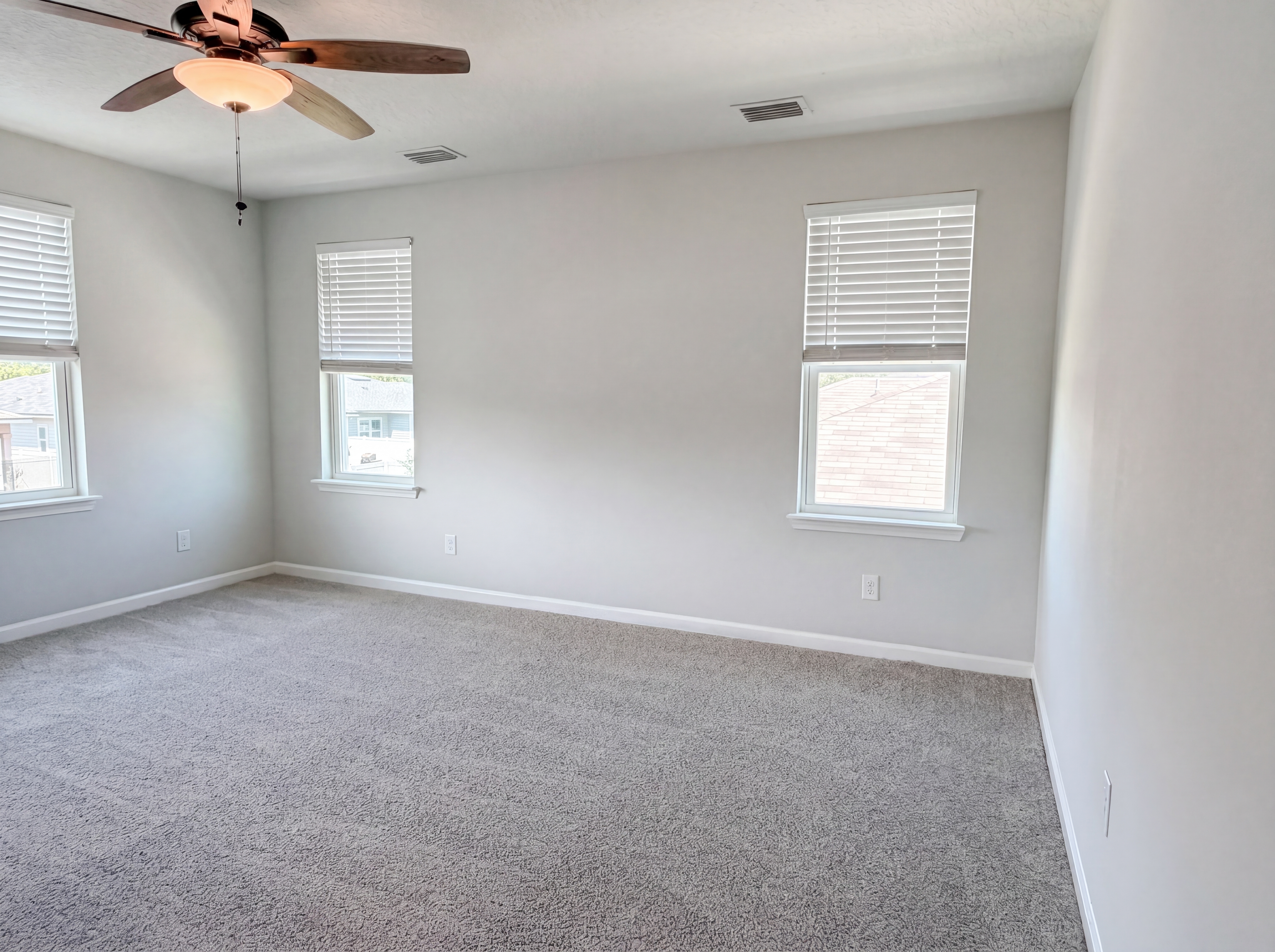 Photo 17 of 25 of 95443 Woodbridge Pkwy, Fernandina Beach, FL
