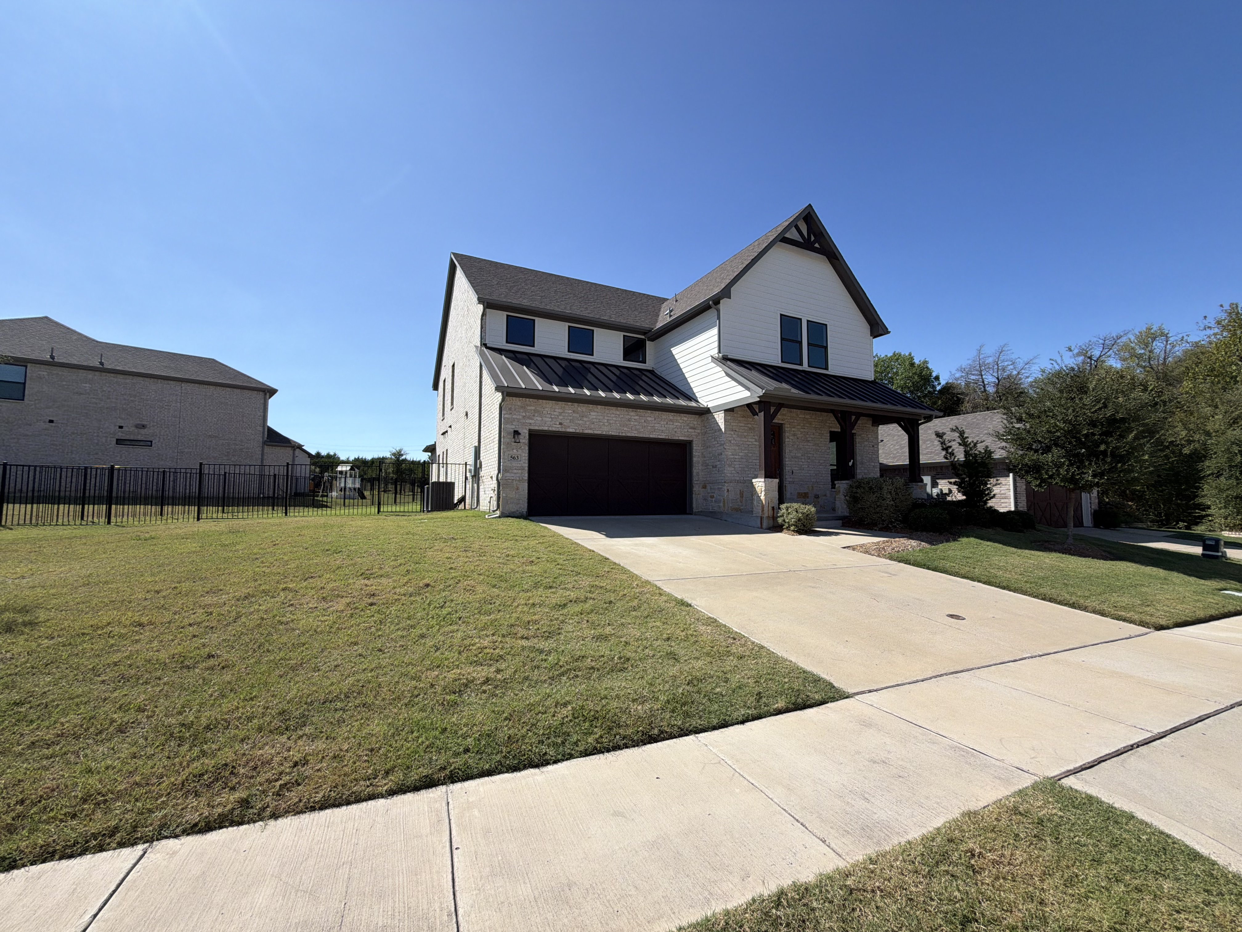 Photo 30 of 32 of 563 Torrey Pines Cir, Heath, TX