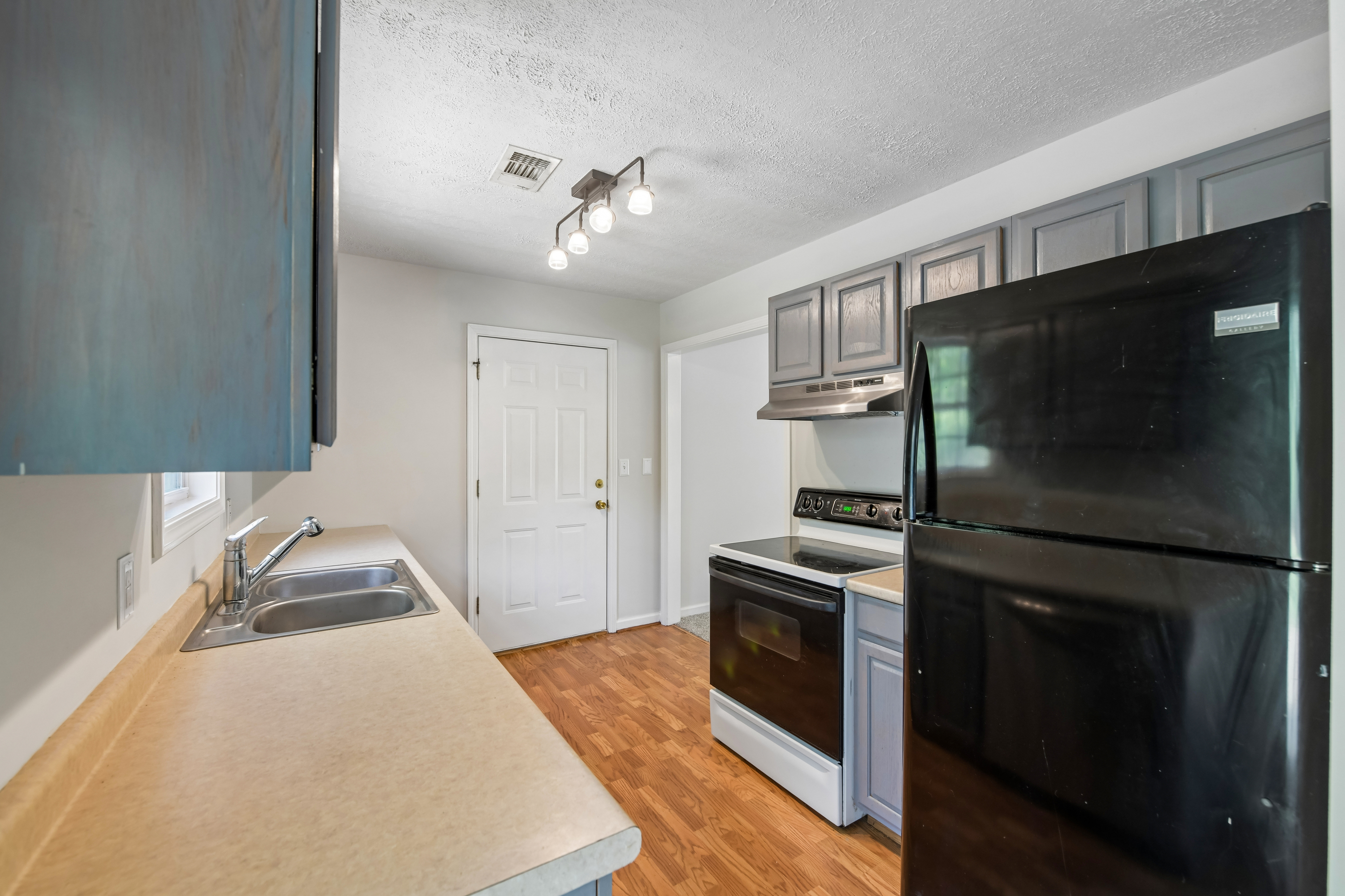 Photo 2 of 33 of 191 Mount Pleasant Church Rd, Gordon, GA