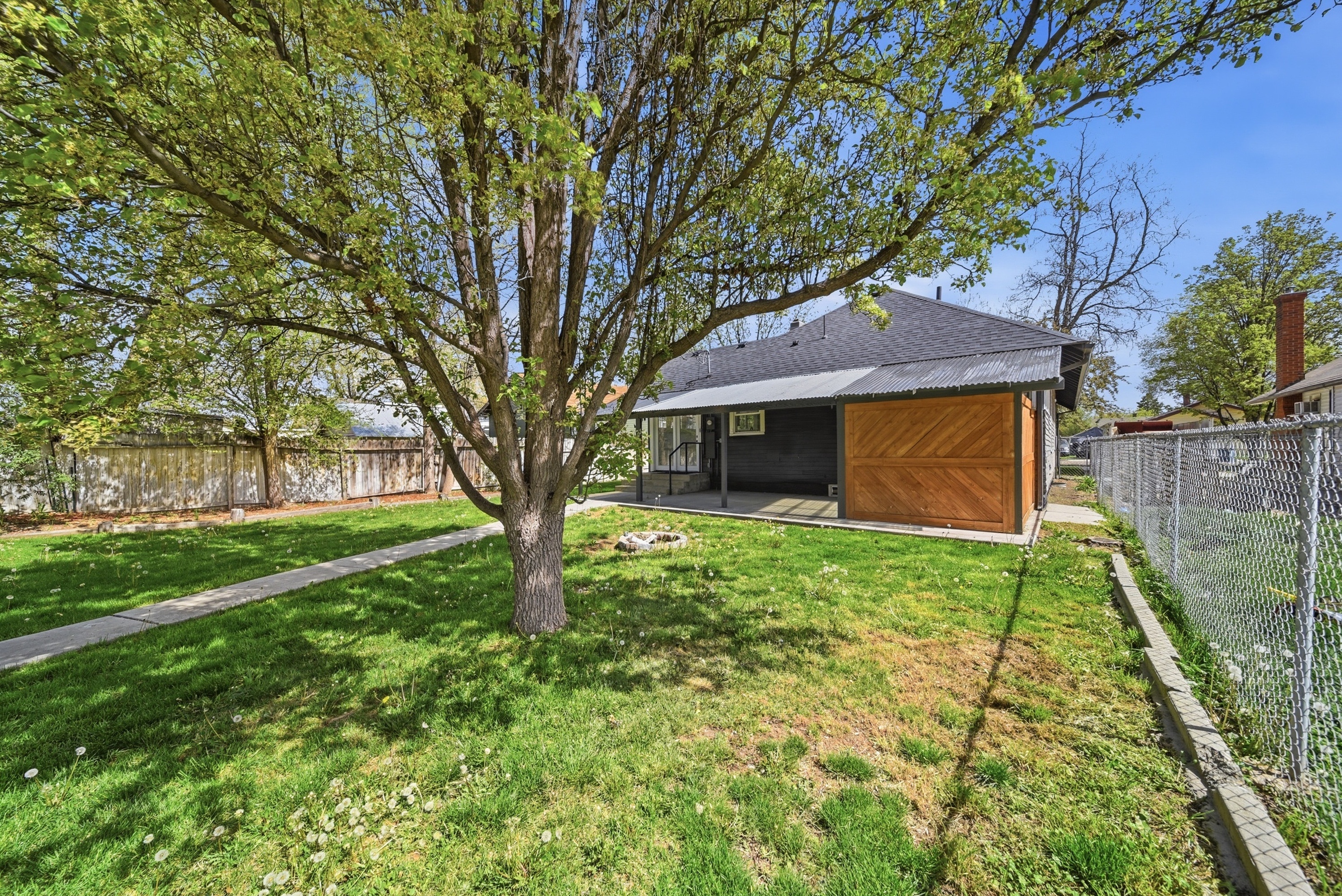 Photo 25 of 27 of 415 6th Ave S, Nampa, ID