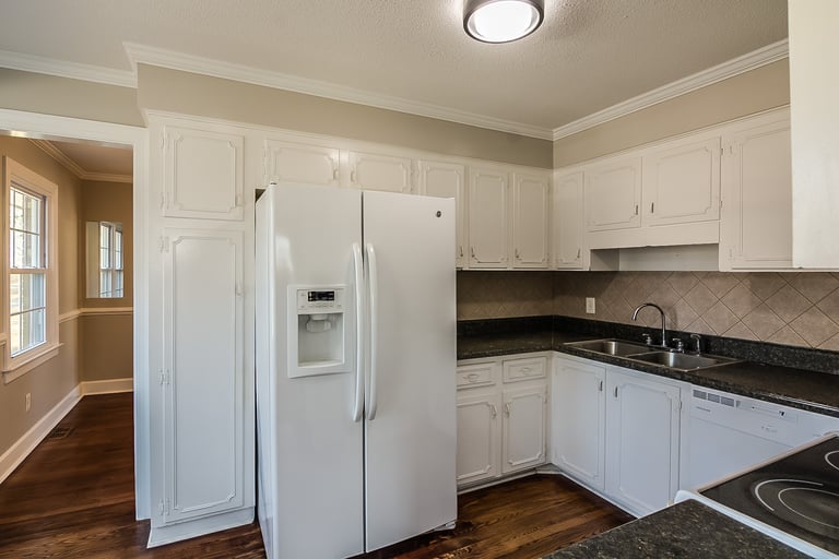 Photo 8 of 34 - 4205 Saint James Church Rd, Raleigh, NC 27604