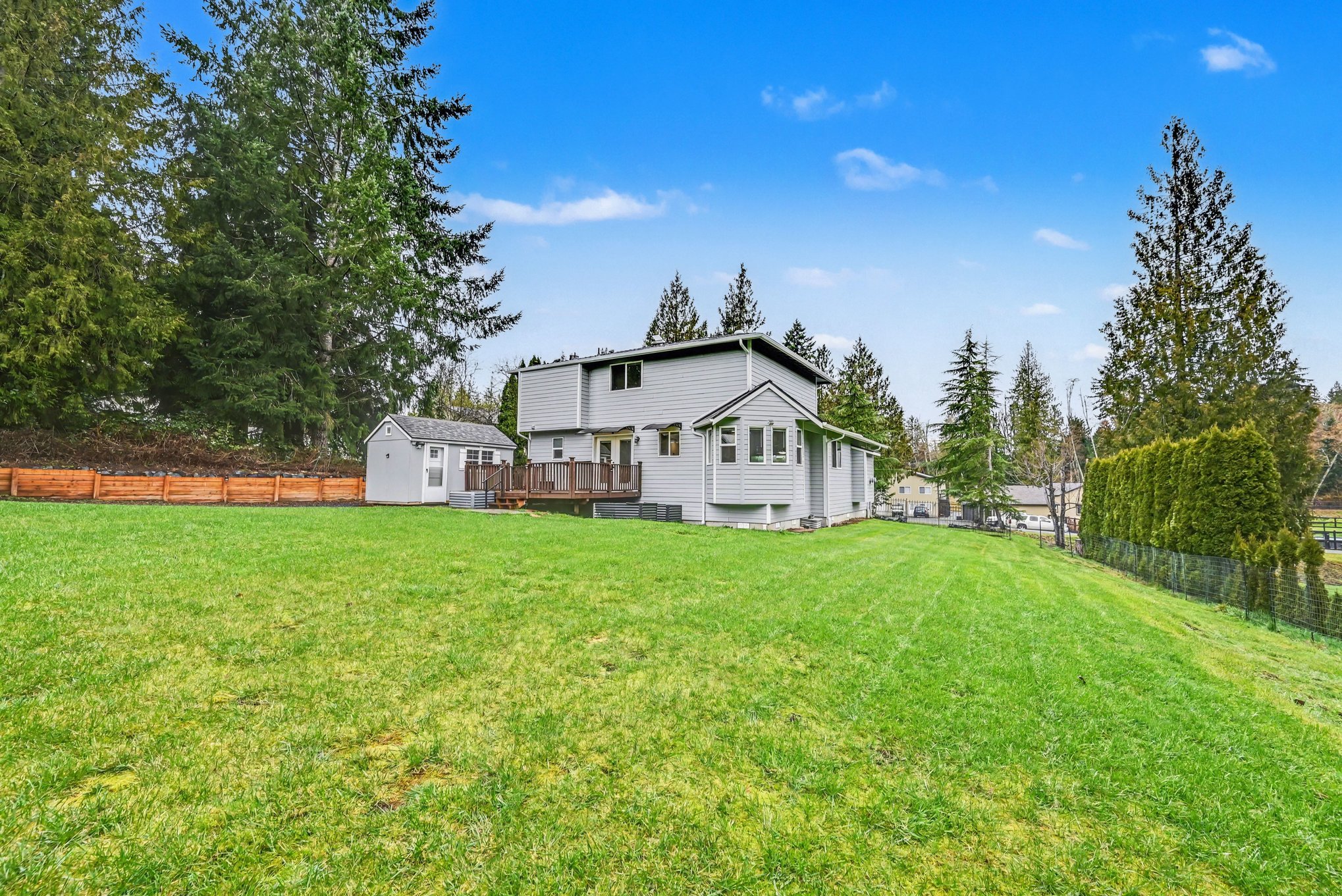 Photo 5 of 17 of 21016 68th Street Ct E, Bonney Lake, WA