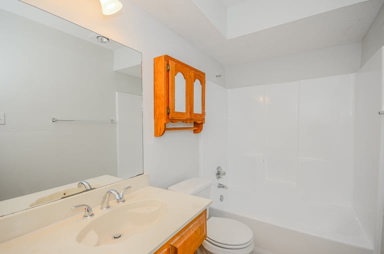 Photo 18 of 21 - 1408 Scott Ct, Irving, TX 75060