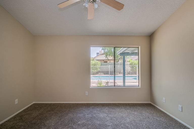 Photo 10 of 18 - 3030 E Villa Rita Dr, Phoenix, AZ 85032