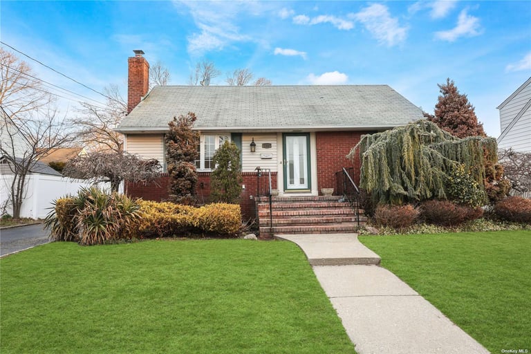 109 Sullivan Ave, Farmingdale, NY 11735 Opendoor