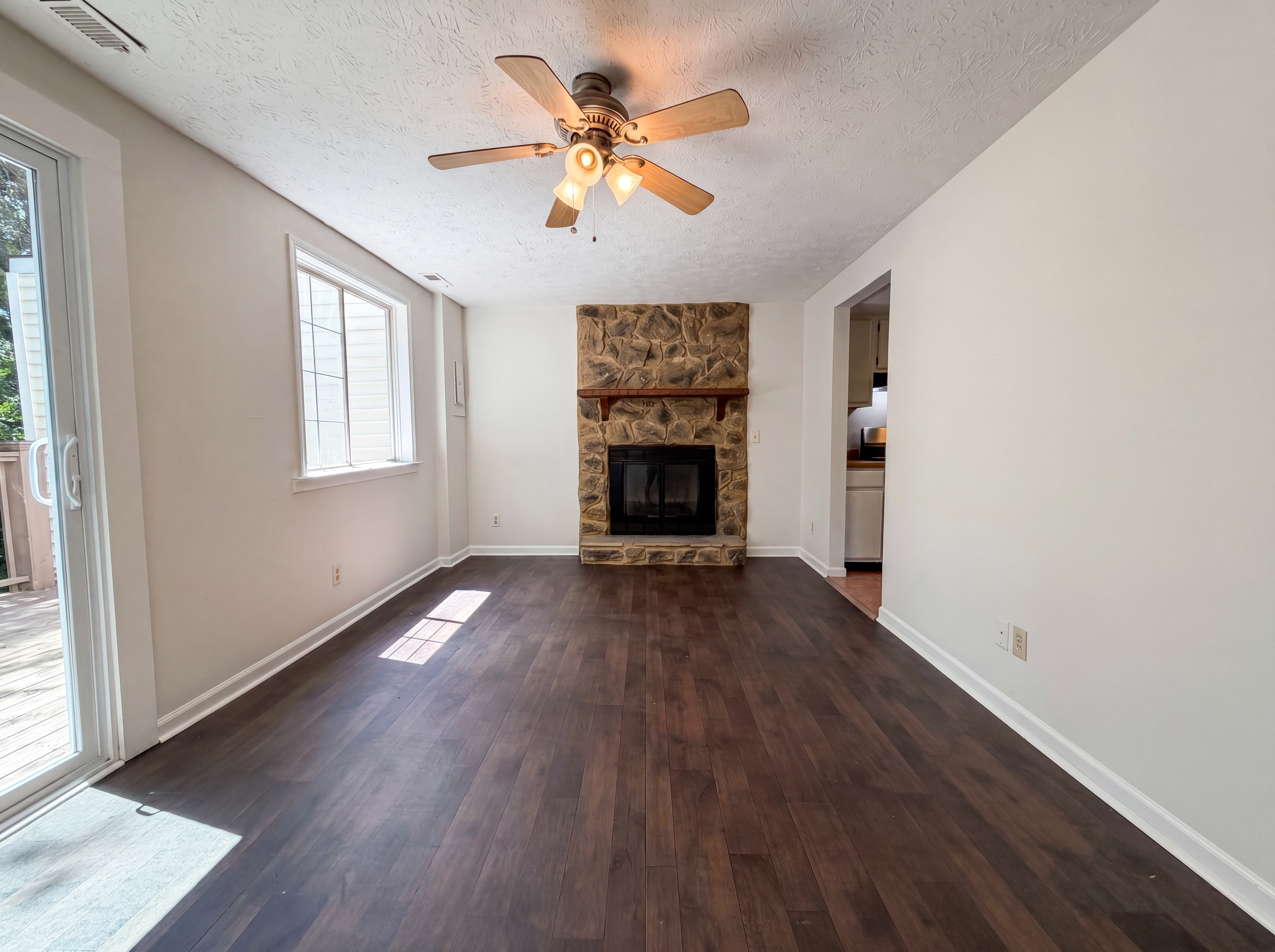 Photo 8 of 19 of 207 Seneca Forest Ct, Nashville, TN