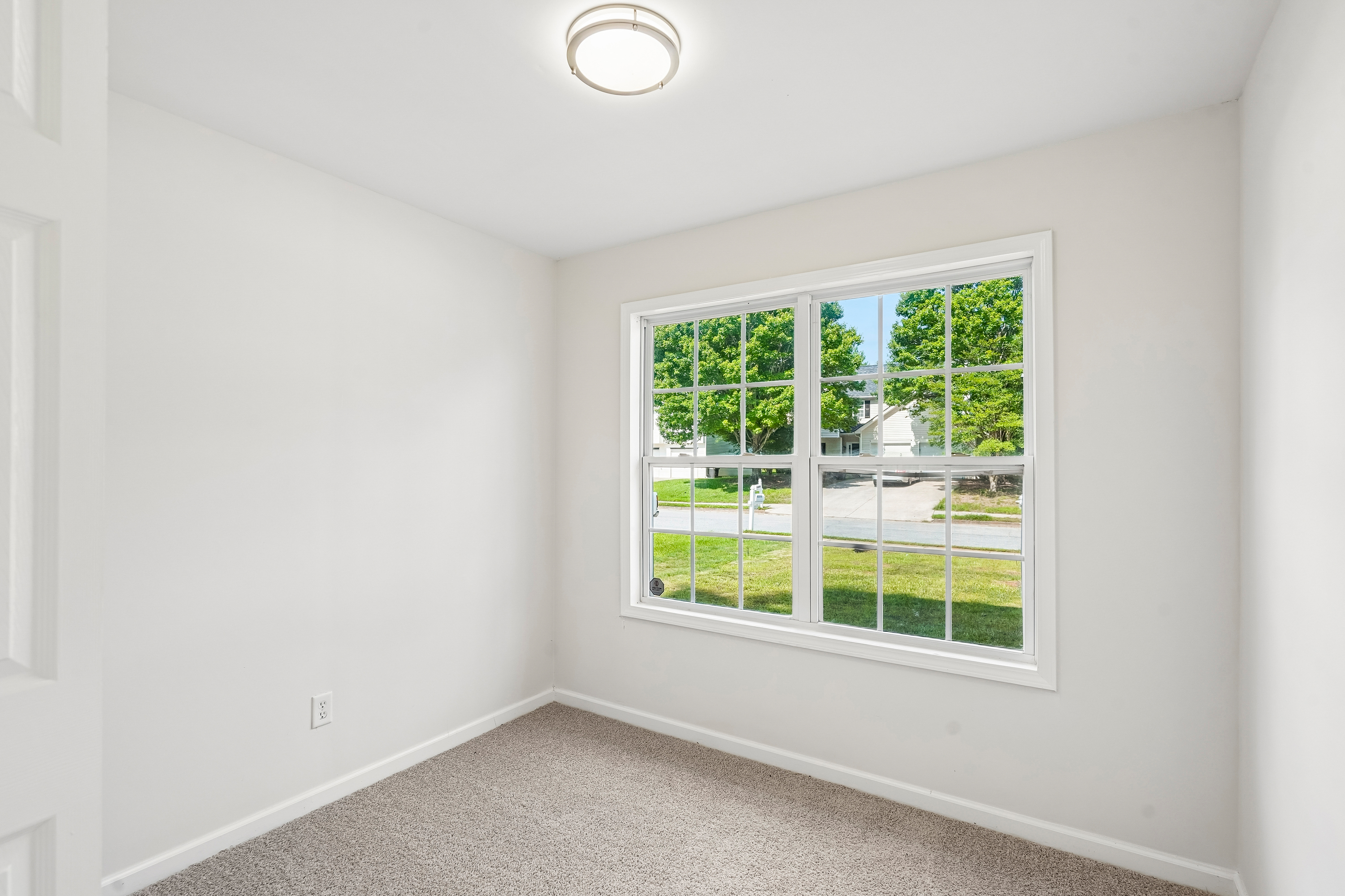 Photo 24 of 31 of 6550 Snowbird Ln, Douglasville, GA